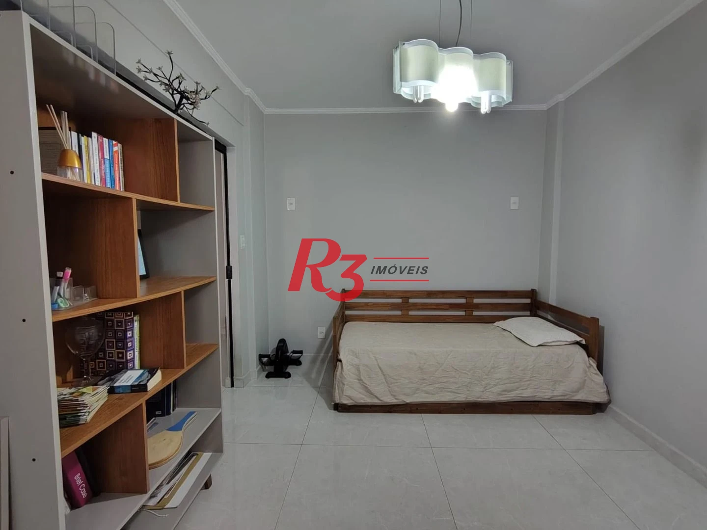 Apartamento com 2 dormitórios à venda, 94 m² por R$ 630.000,00 - Gonzaga - Santos/SP