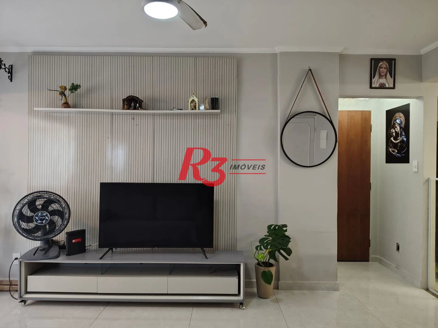 Apartamento com 2 dormitórios à venda, 94 m² por R$ 630.000,00 - Gonzaga - Santos/SP