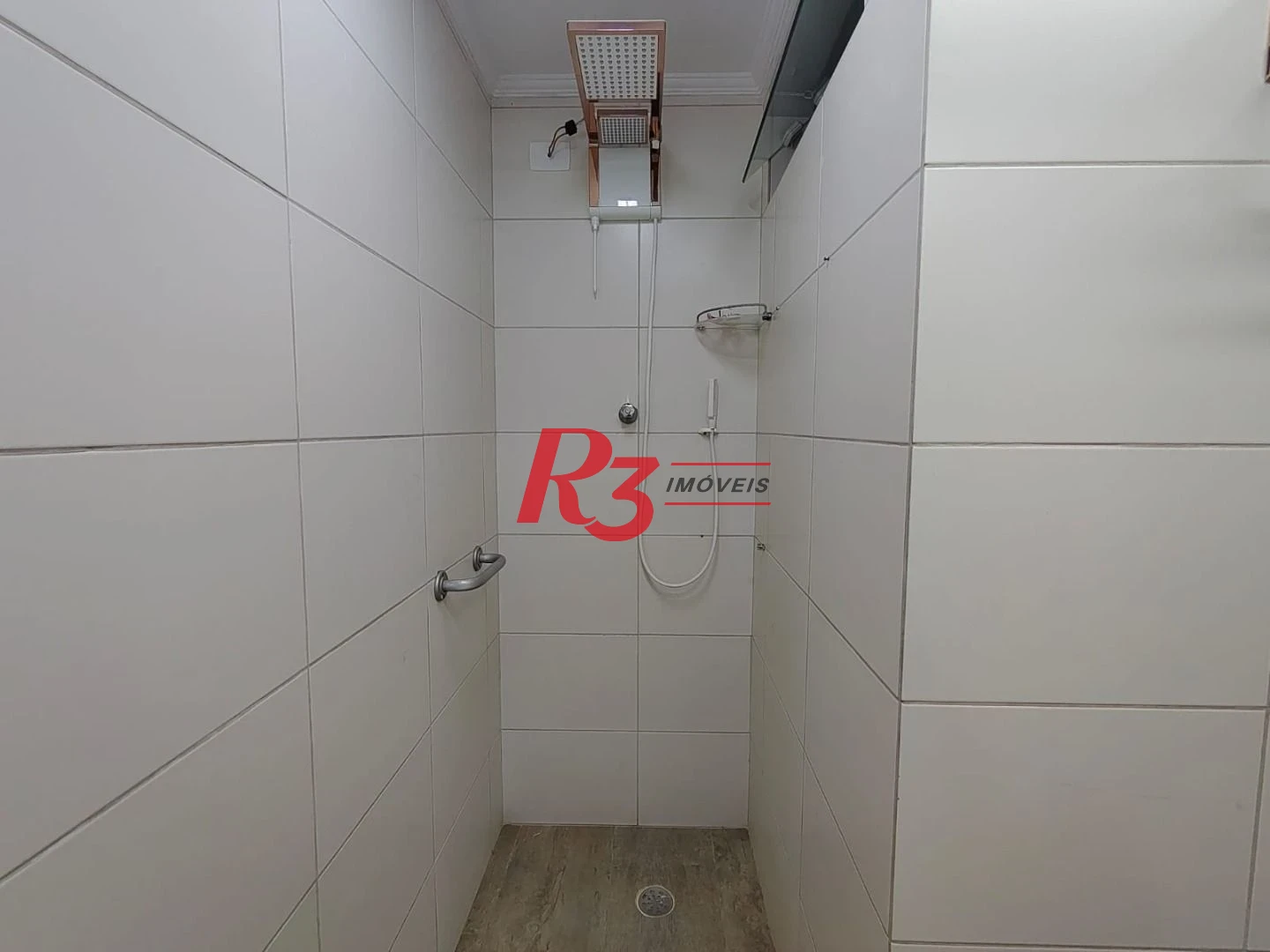 Apartamento com 2 dormitórios à venda, 94 m² por R$ 630.000,00 - Gonzaga - Santos/SP