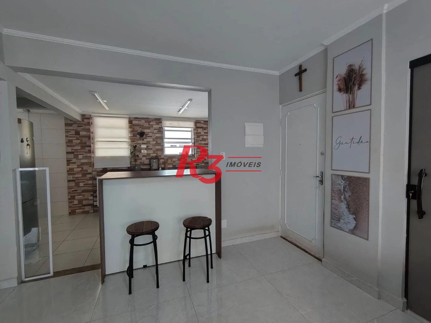 Apartamento com 2 dormitórios à venda, 94 m² por R$ 630.000,00 - Gonzaga - Santos/SP