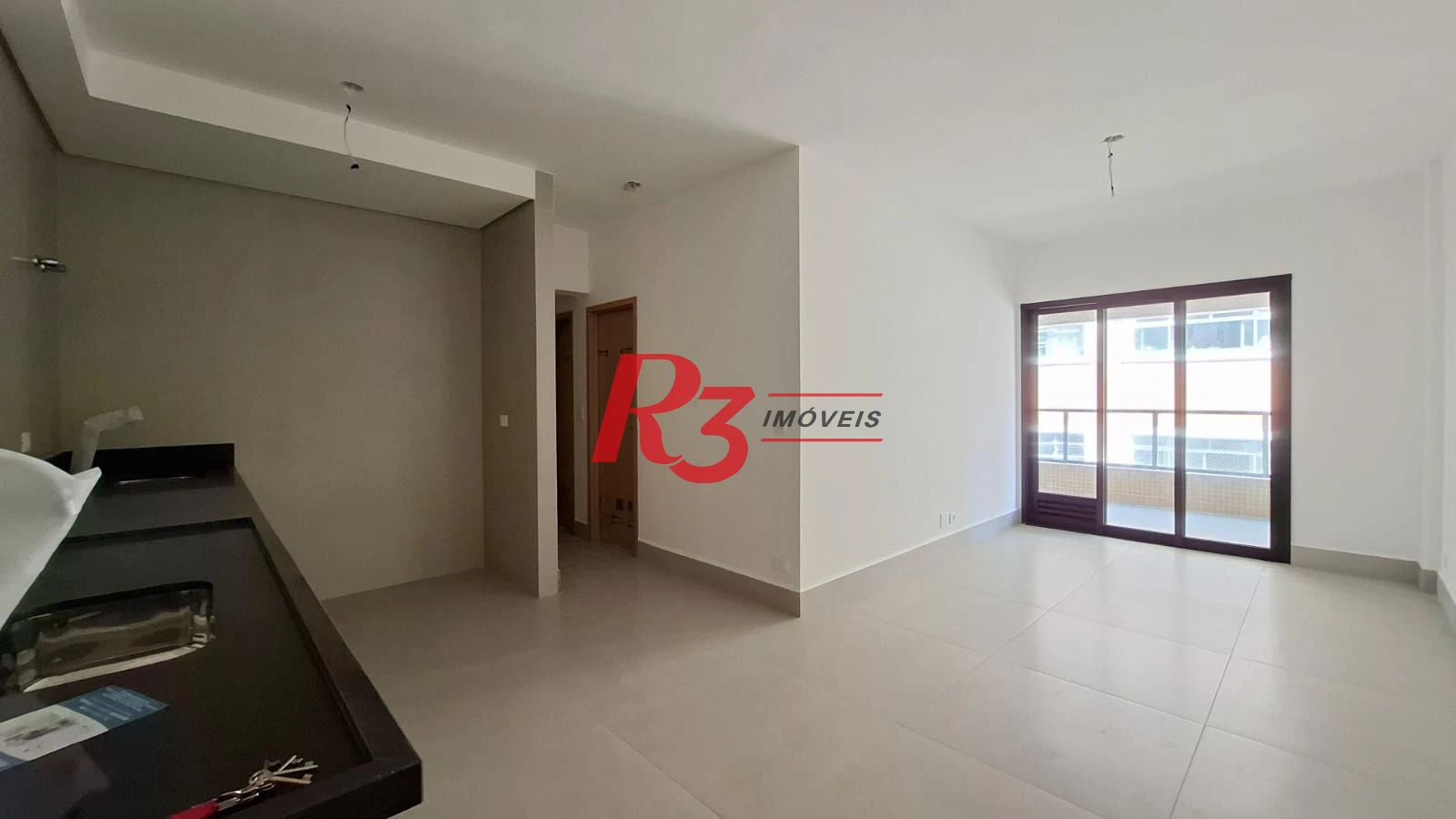 Apartamento novo à venda, 2 quartos (1 suite), próximo à praia, José Menino, Santos SP