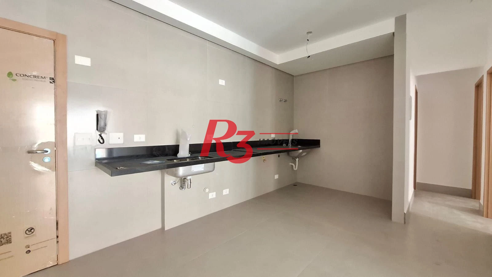 Apartamento novo à venda, 2 quartos (1 suite), próximo à praia, José Menino, Santos SP