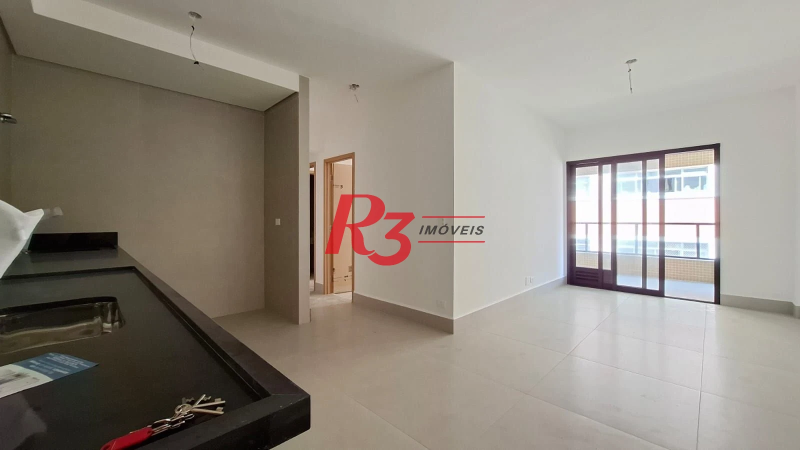 Apartamento novo à venda, 2 quartos (1 suite), próximo à praia, José Menino, Santos SP