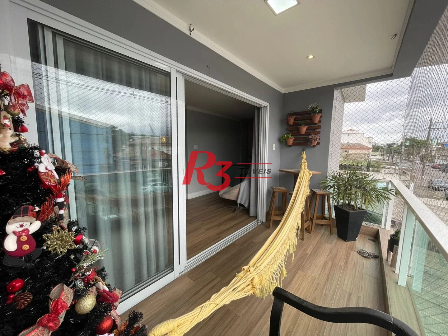Casa com 3 dormitórios à venda, 117 m² por R$ 950.000,00 - Estuário - Santos/SP