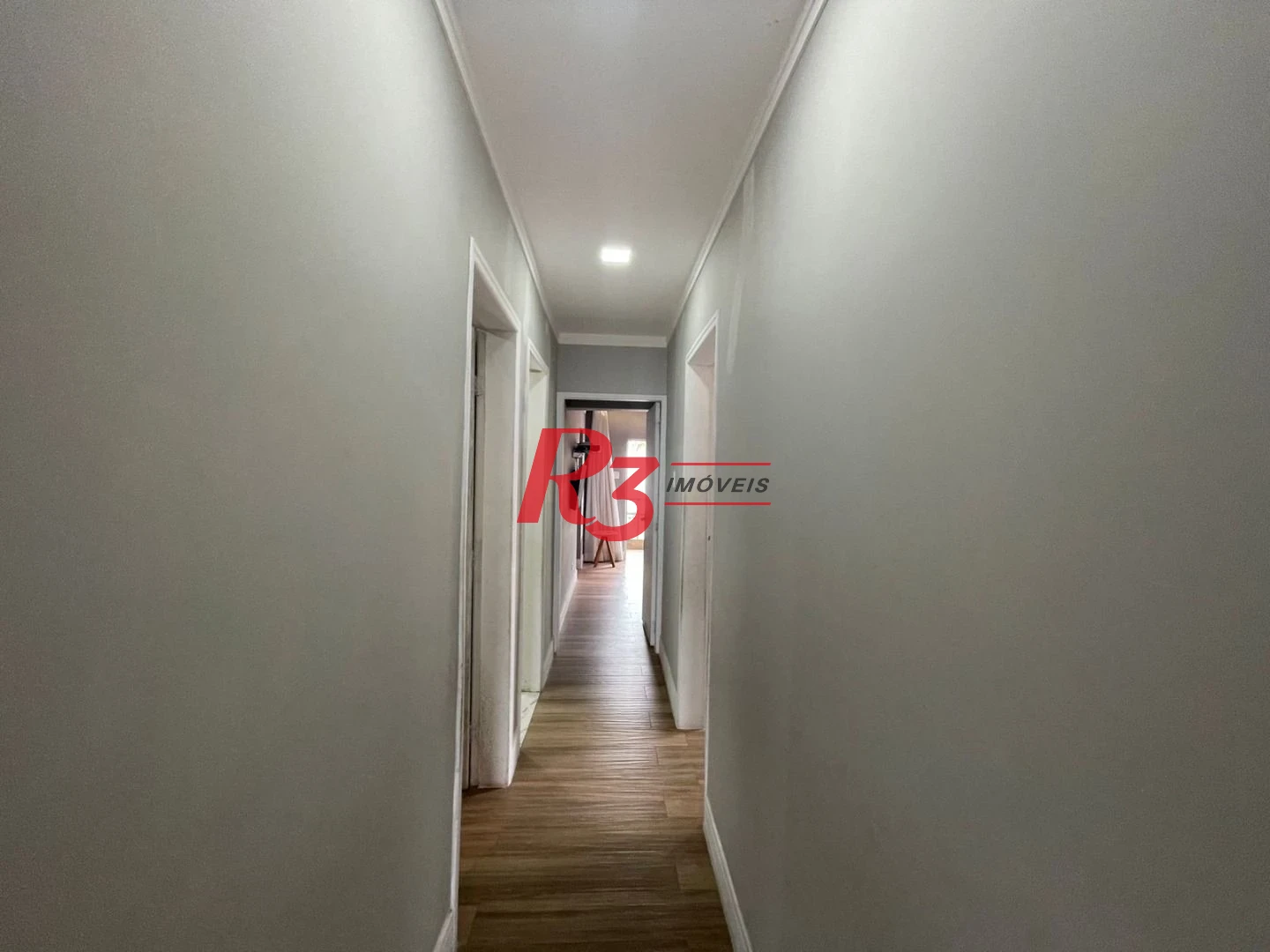 Casa com 3 dormitórios à venda, 117 m² por R$ 950.000,00 - Estuário - Santos/SP
