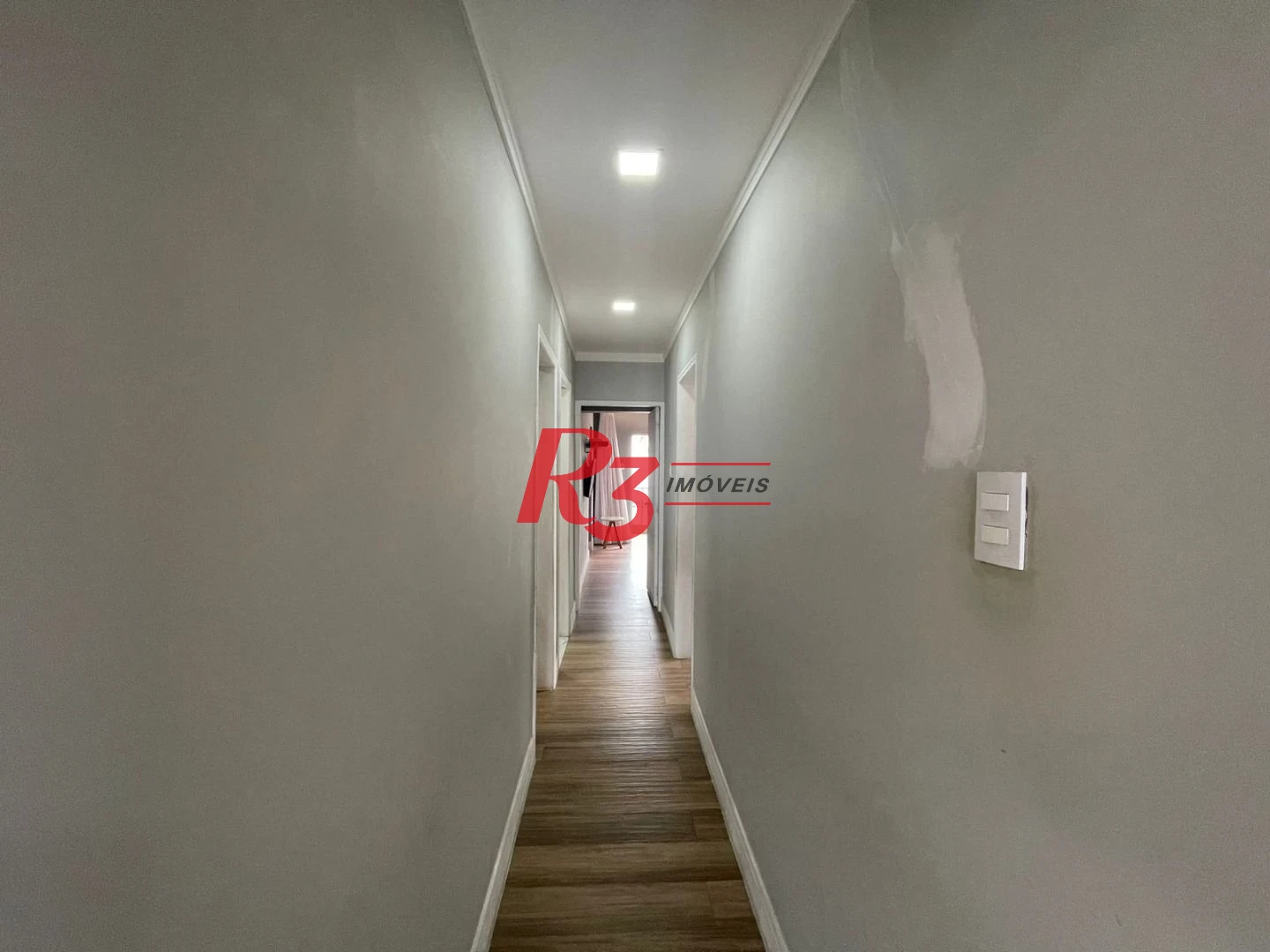 Casa com 3 dormitórios à venda, 117 m² por R$ 950.000,00 - Estuário - Santos/SP
