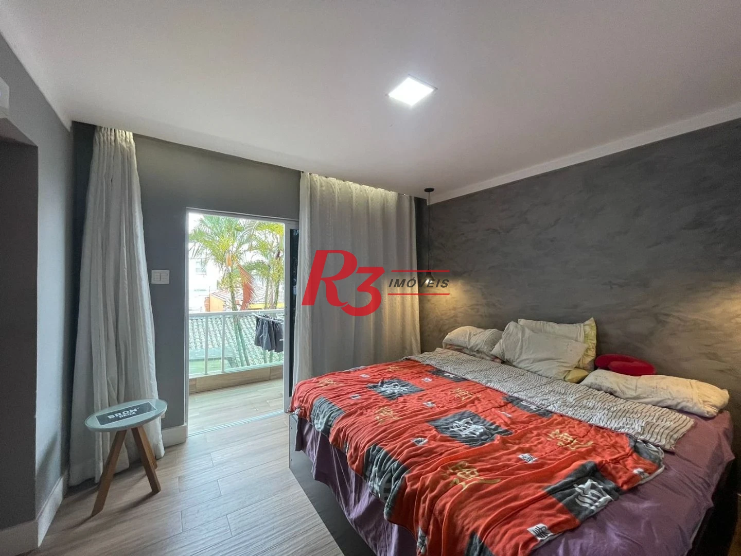 Casa com 3 dormitórios à venda, 117 m² por R$ 950.000,00 - Estuário - Santos/SP