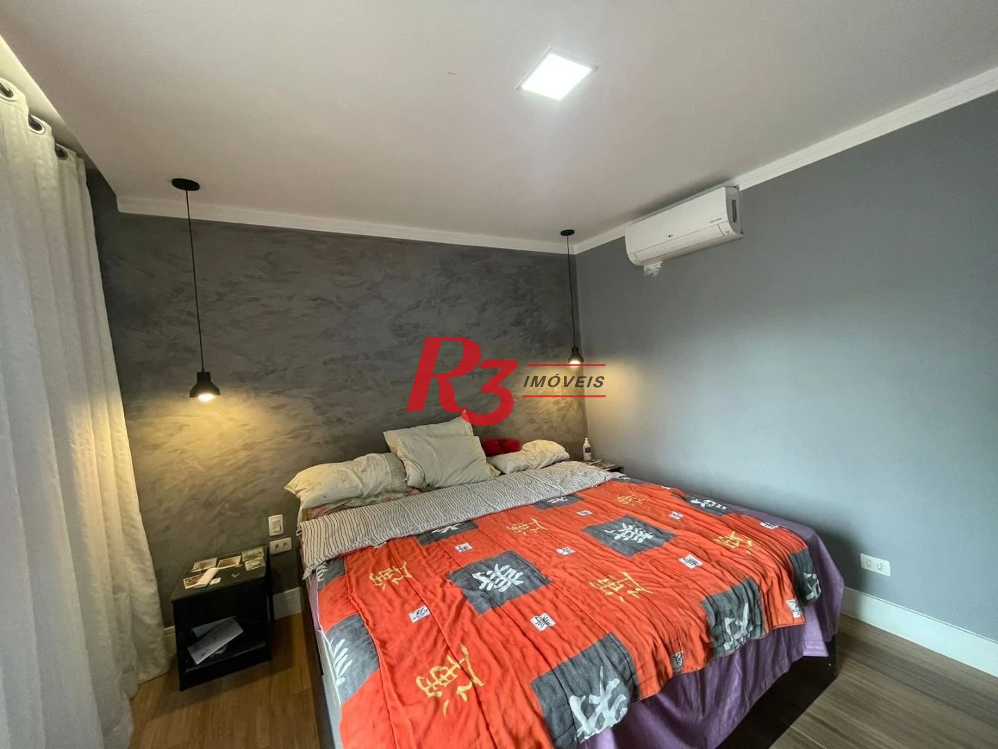 Casa com 3 dormitórios à venda, 117 m² por R$ 950.000,00 - Estuário - Santos/SP