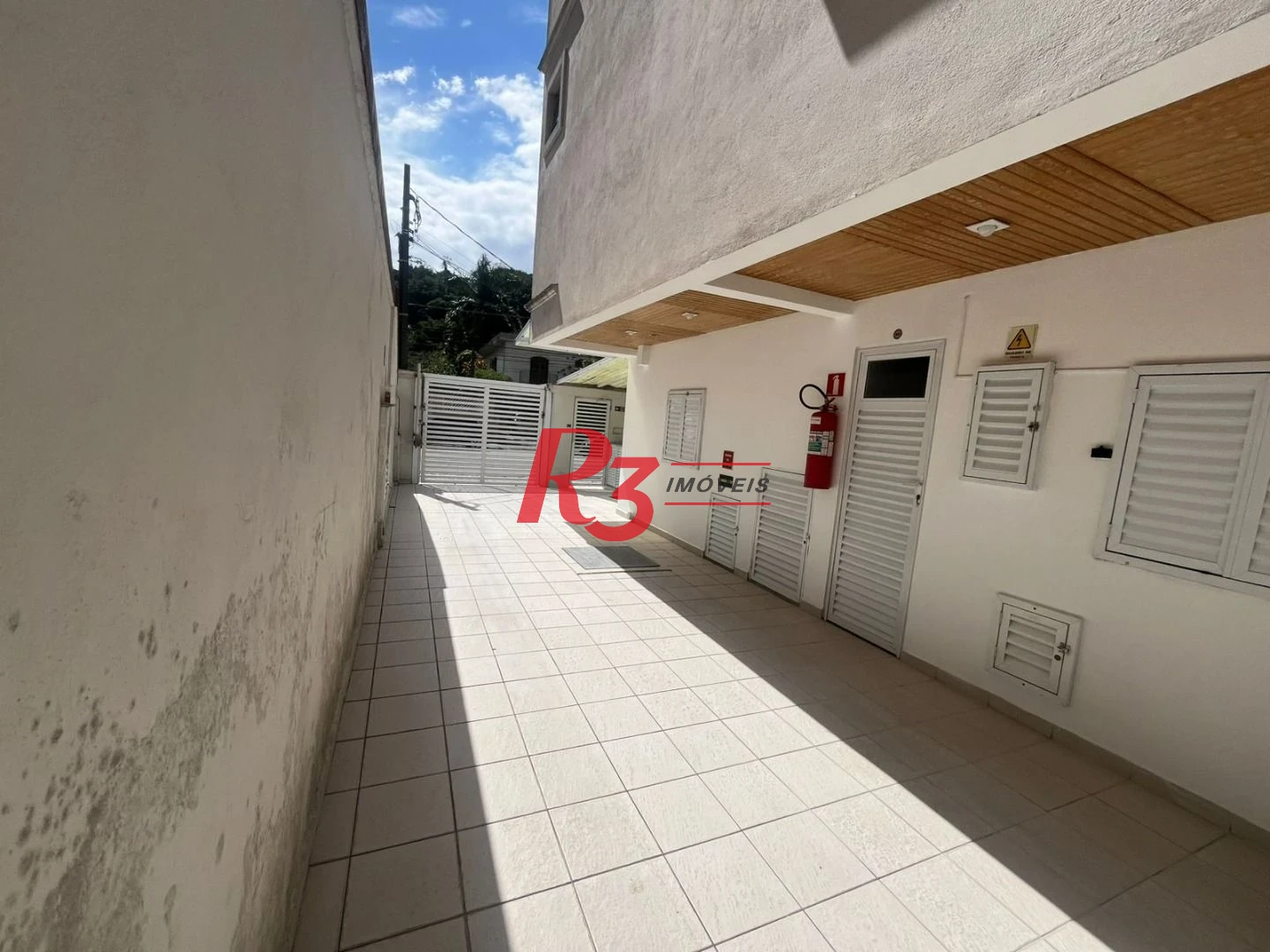 Village à venda, 139 m² por R$ 669.000,00 - Marapé - Santos/SP