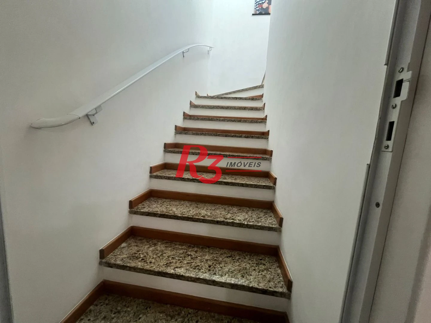 Village à venda, 139 m² por R$ 669.000,00 - Marapé - Santos/SP