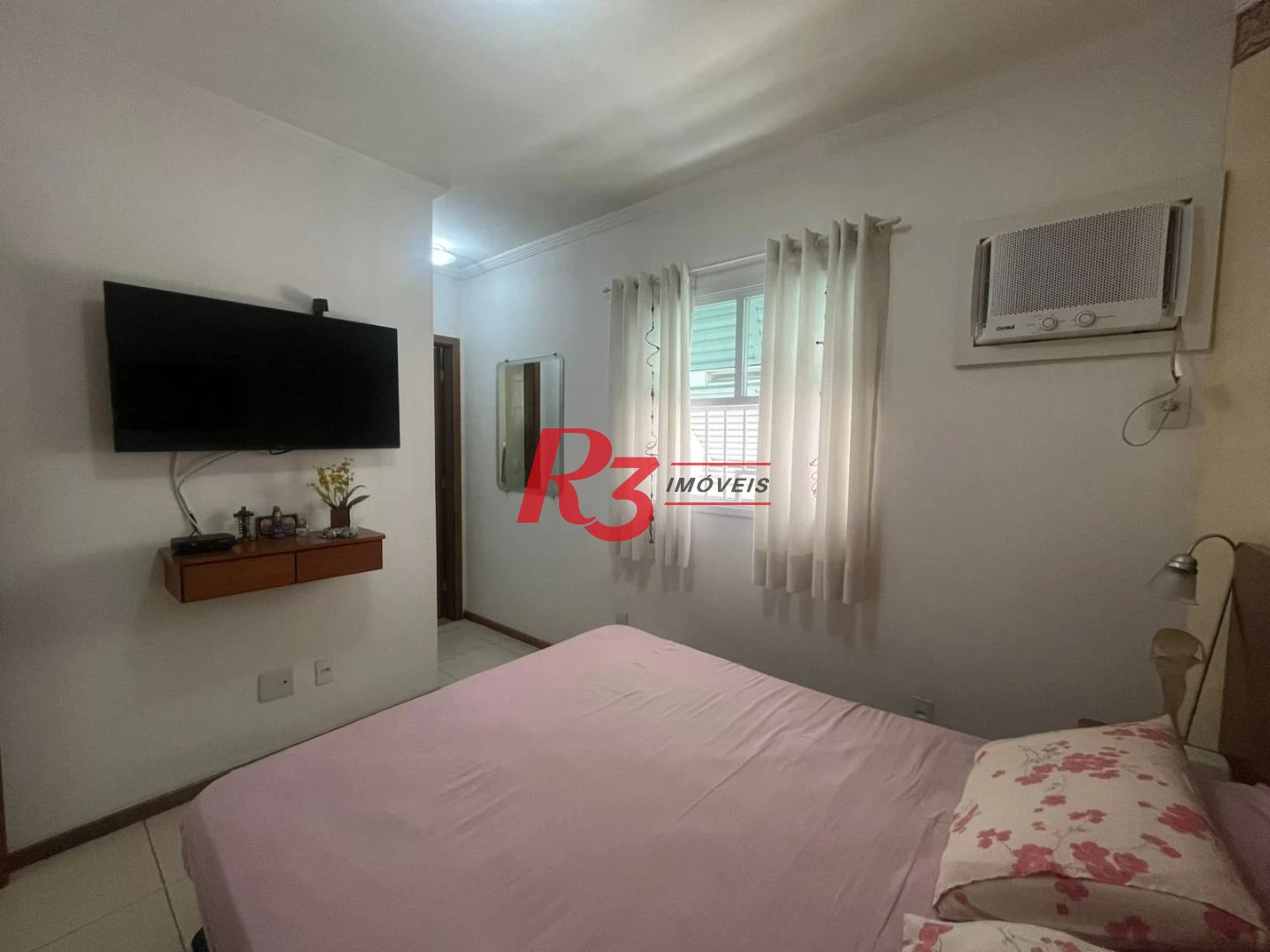 Village à venda, 139 m² por R$ 669.000,00 - Marapé - Santos/SP