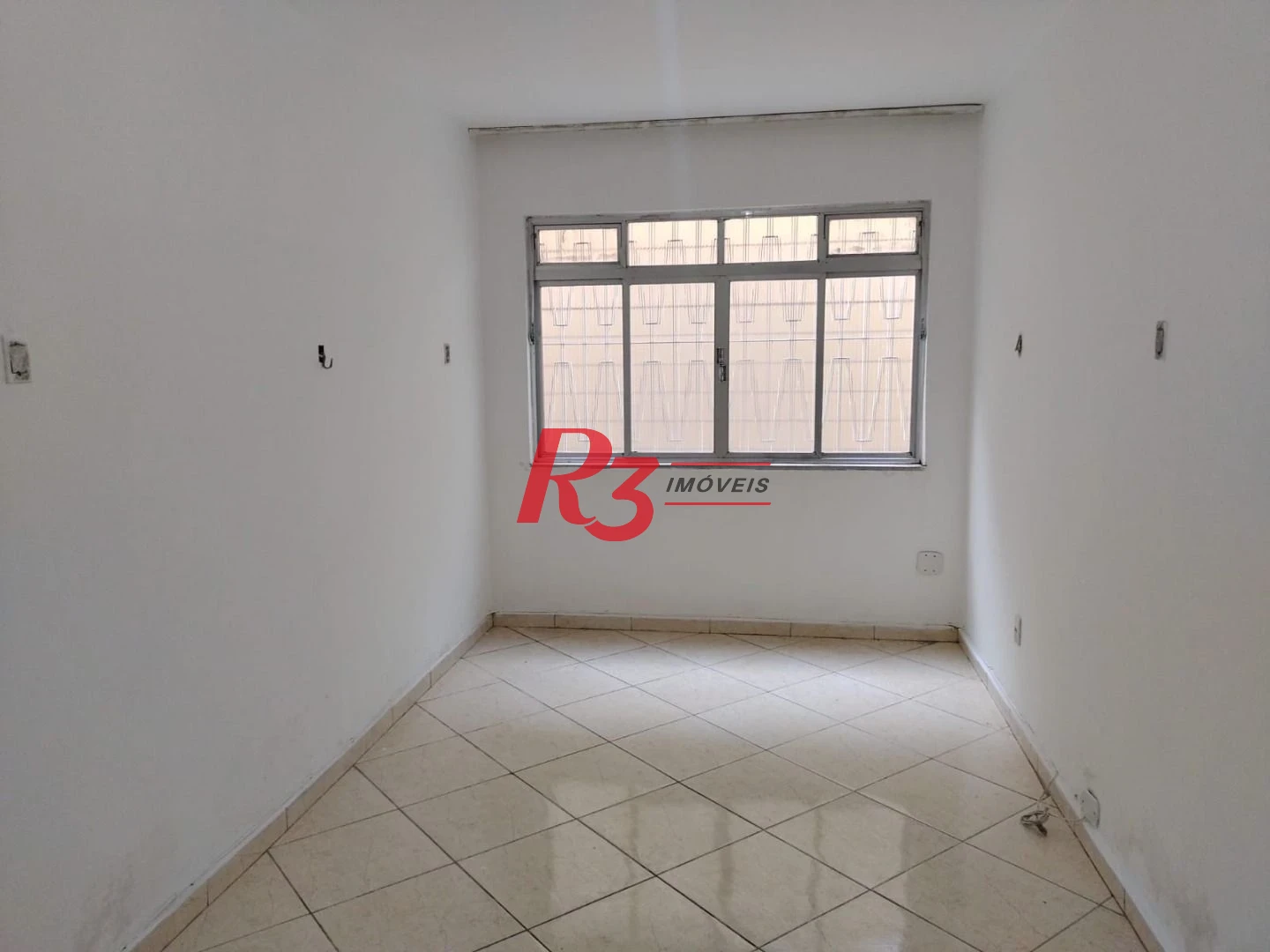 Apartamento com 2 dormitórios à venda, 110 m² por R$ 390.000,00 - Boqueirão - Santos/SP