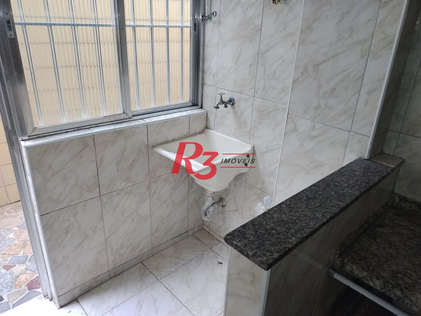 Apartamento com 2 dormitórios à venda, 110 m² por R$ 390.000,00 - Boqueirão - Santos/SP