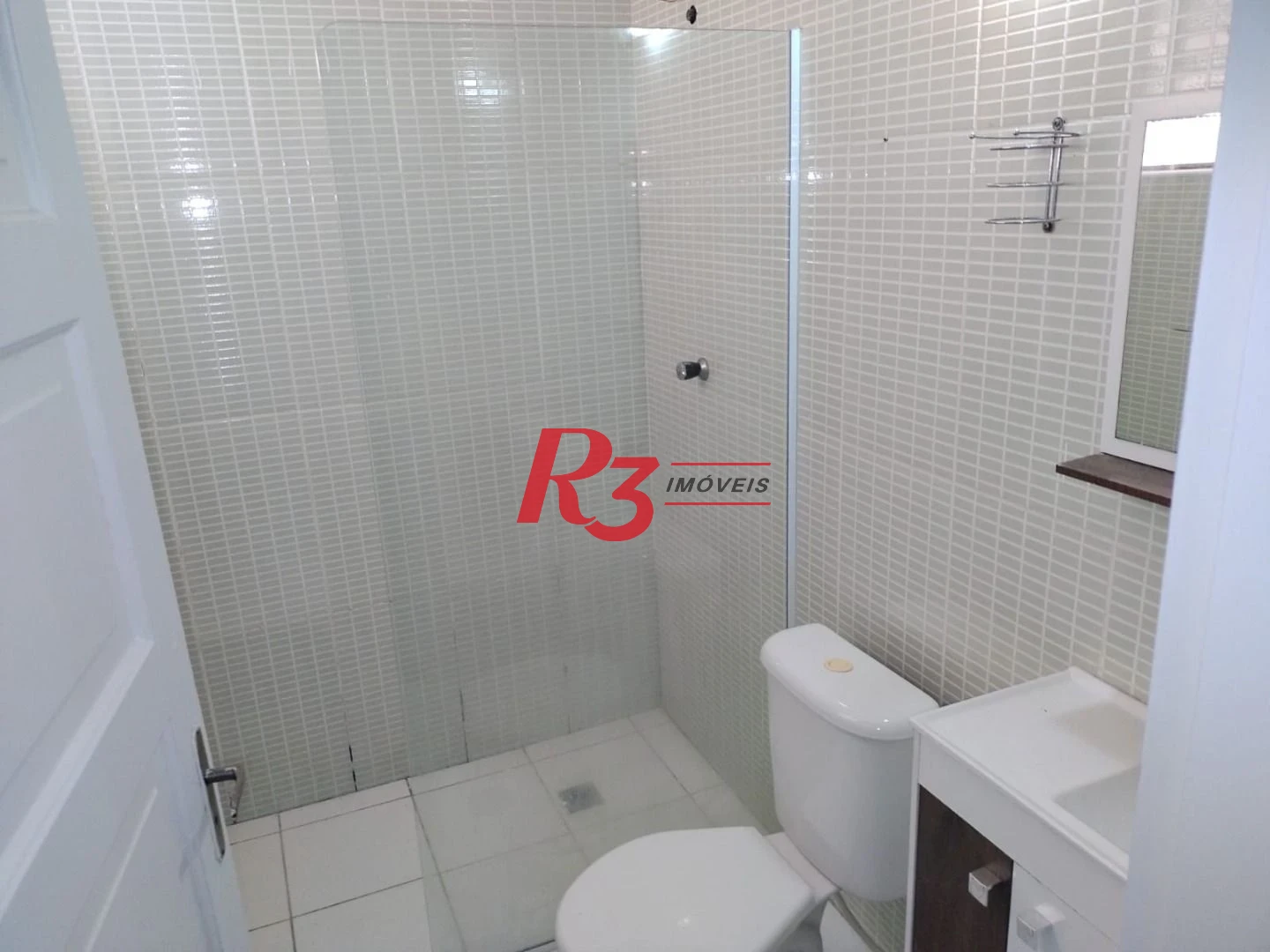 Apartamento com 2 dormitórios à venda, 110 m² por R$ 390.000,00 - Boqueirão - Santos/SP