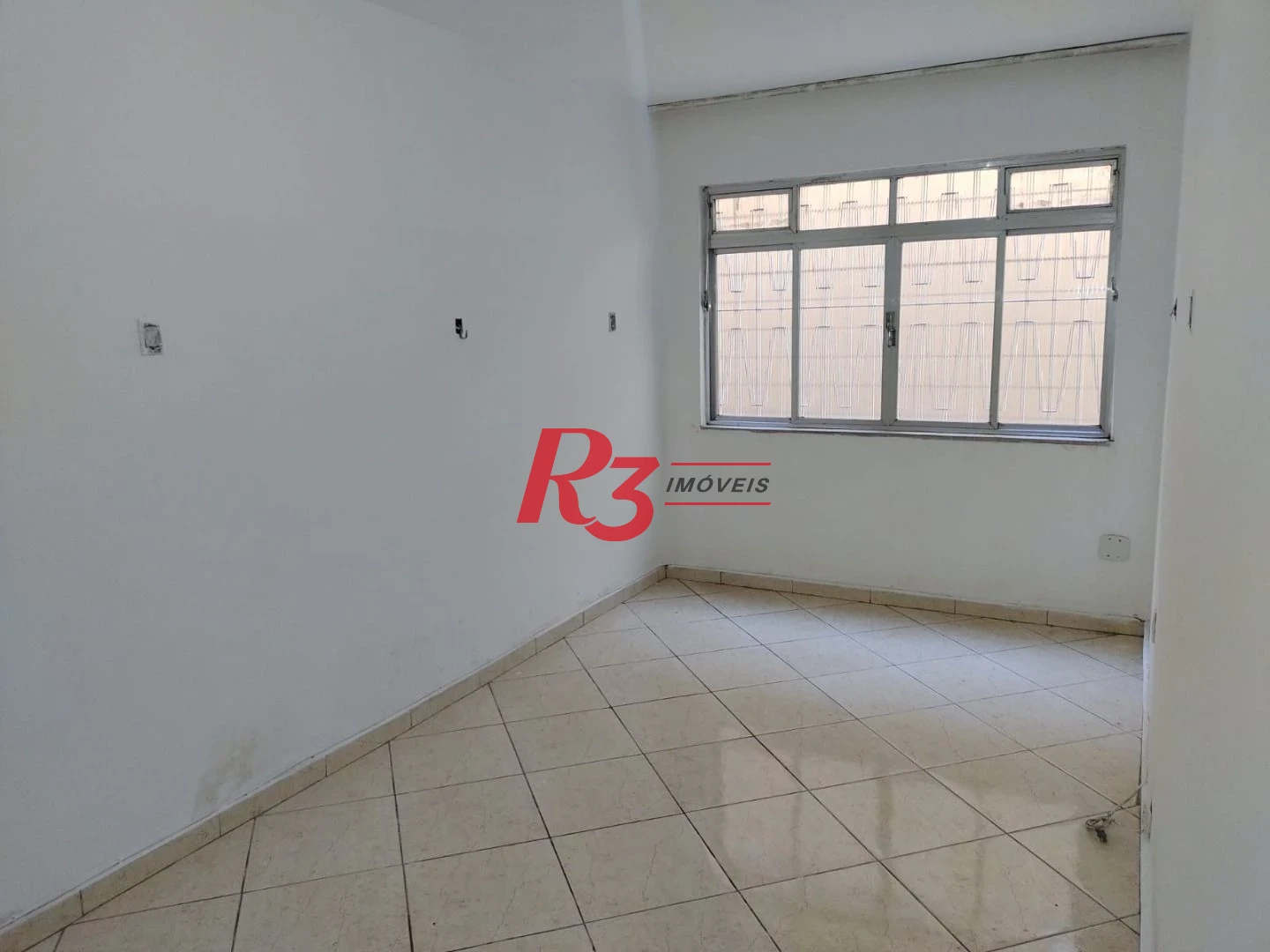 Apartamento com 2 dormitórios à venda, 110 m² por R$ 390.000,00 - Boqueirão - Santos/SP