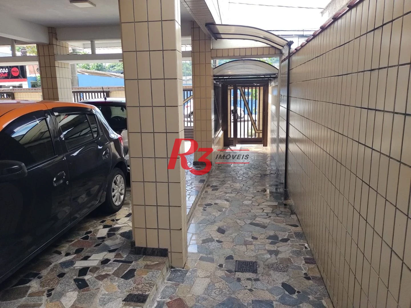 Apartamento com 2 dormitórios à venda, 110 m² por R$ 390.000,00 - Boqueirão - Santos/SP