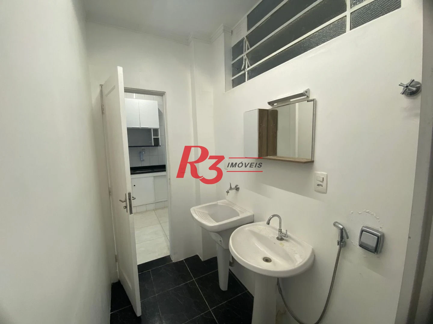 Apartamento com 1 dormitório à venda, 45 m² por R$ 330.000,00 - Embaré - Santos/SP
