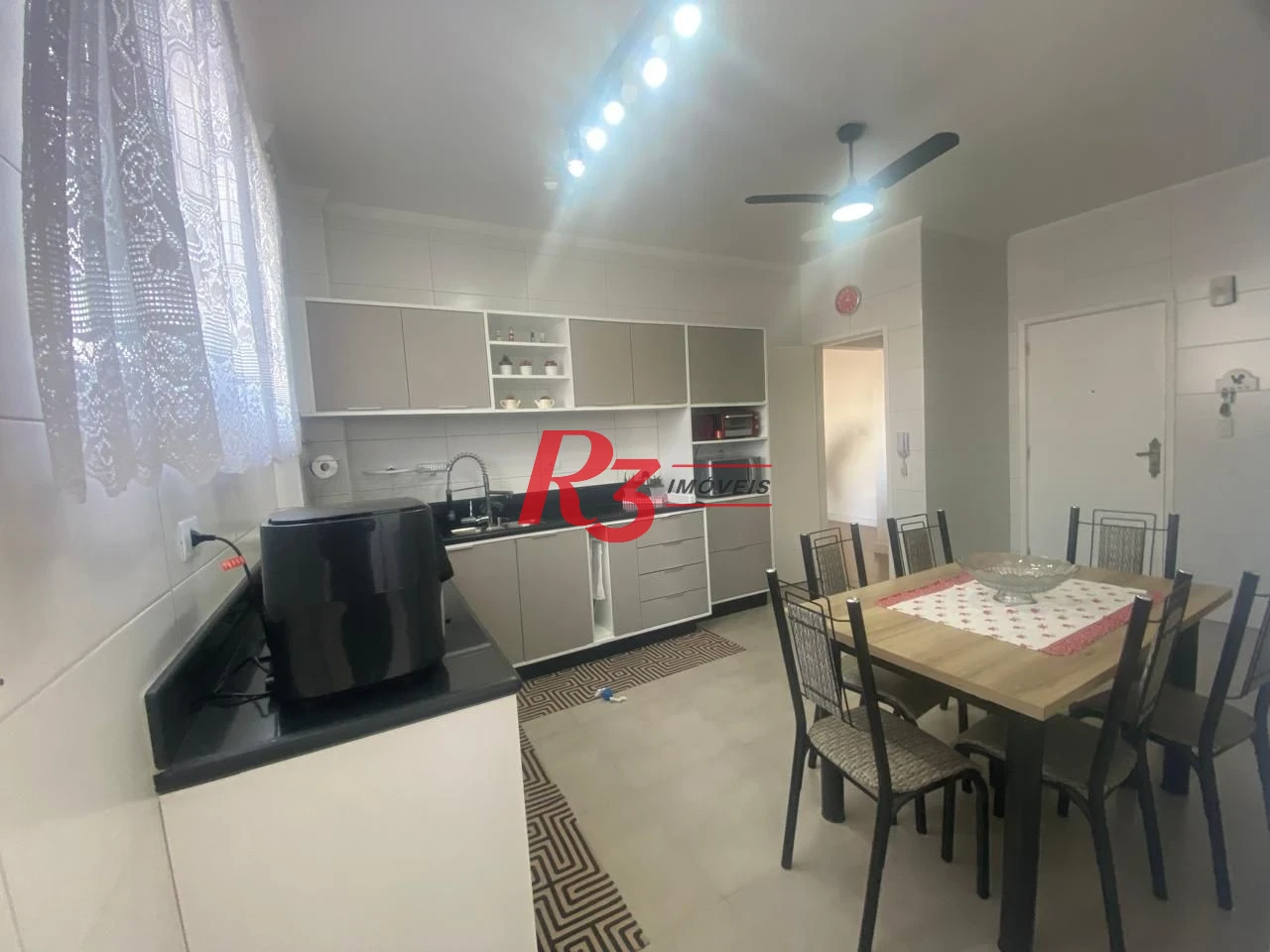 Apartamento à venda, 147 m² por R$ 1.300.000,00 - Embaré - Santos/SP