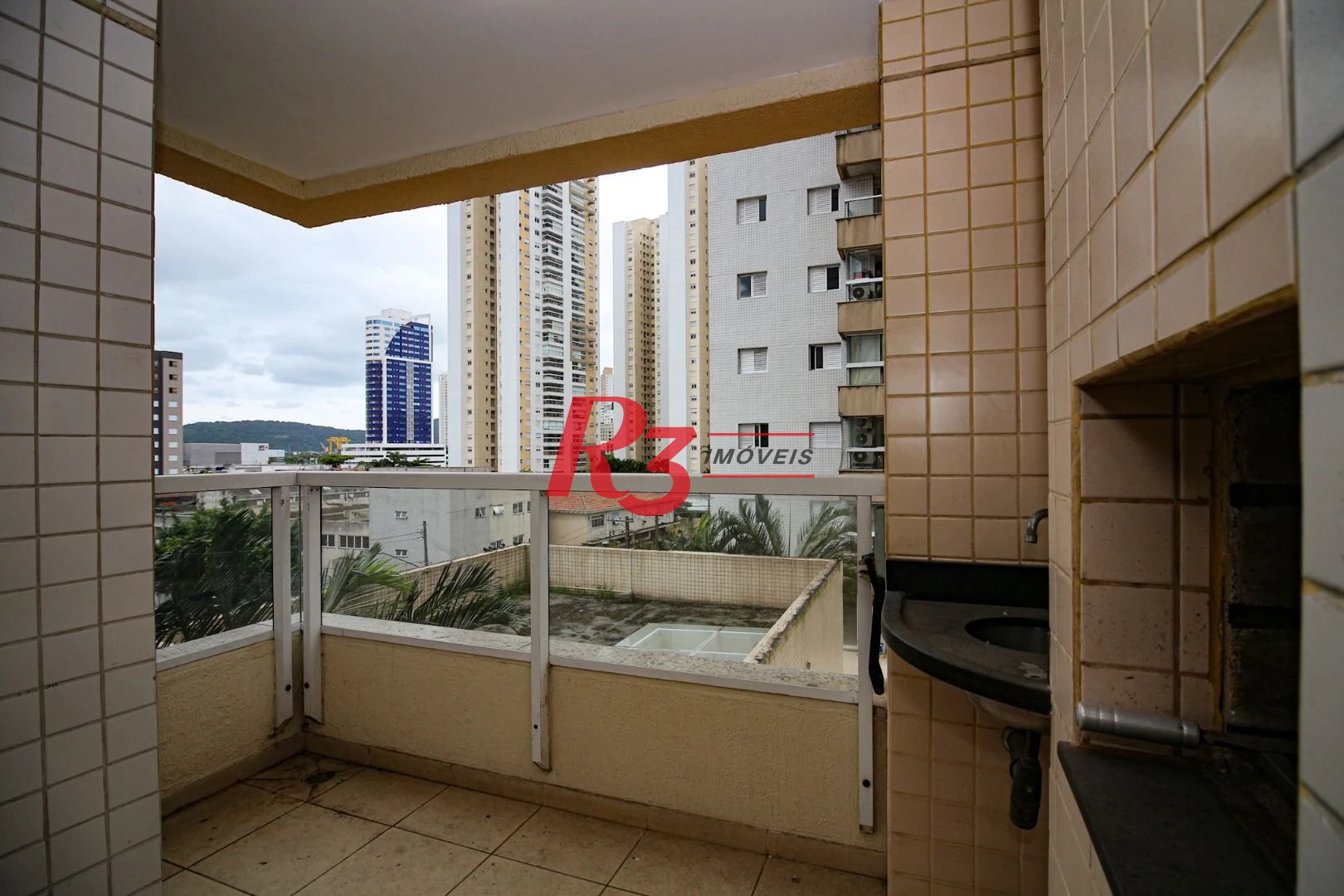 Apartamento com 3 dormitórios à venda, 77 m² por R$ 650.000,00 - Ponta da Praia - Santos/SP