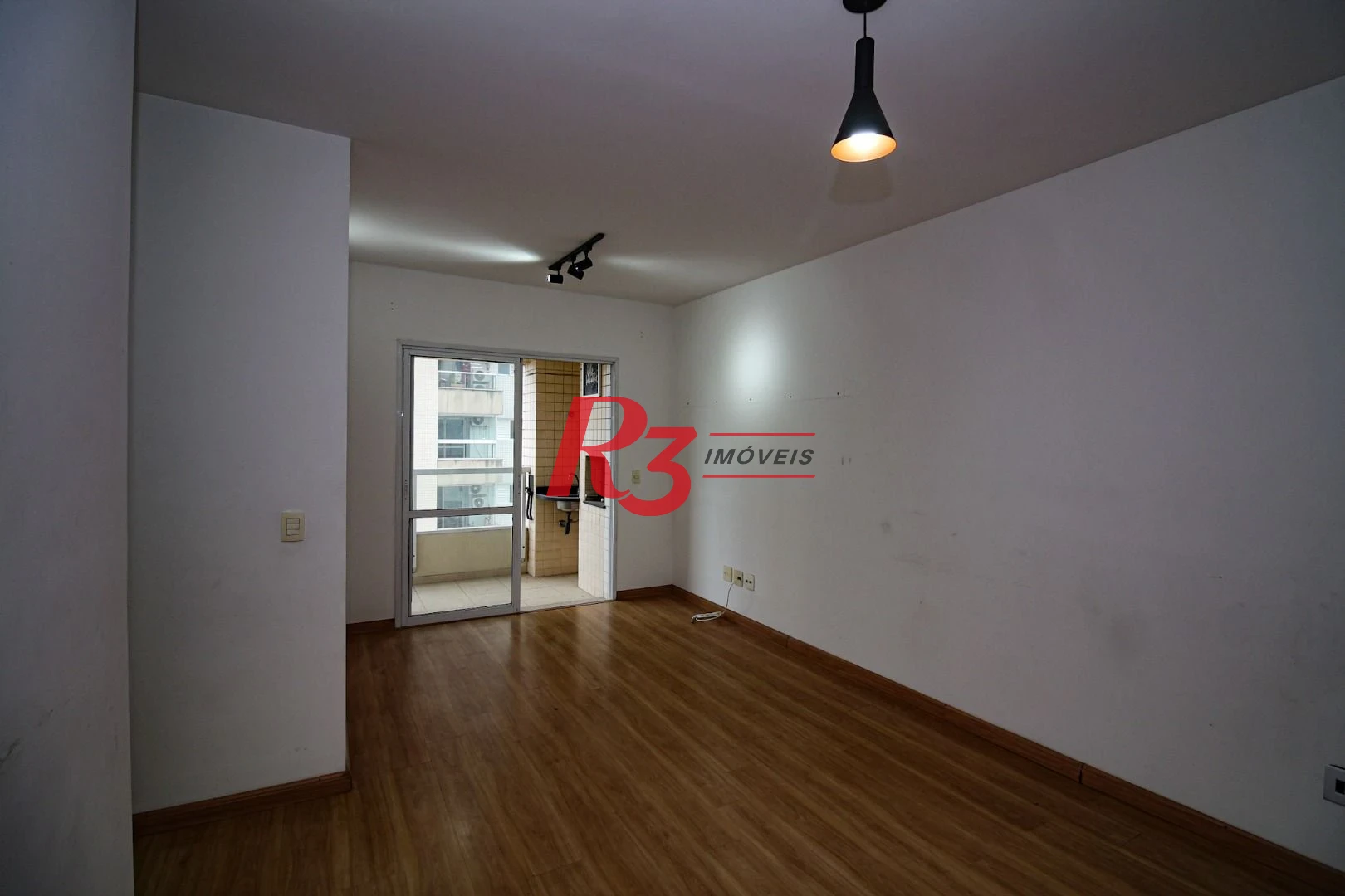 Apartamento com 3 dormitórios à venda, 77 m² por R$ 650.000,00 - Ponta da Praia - Santos/SP