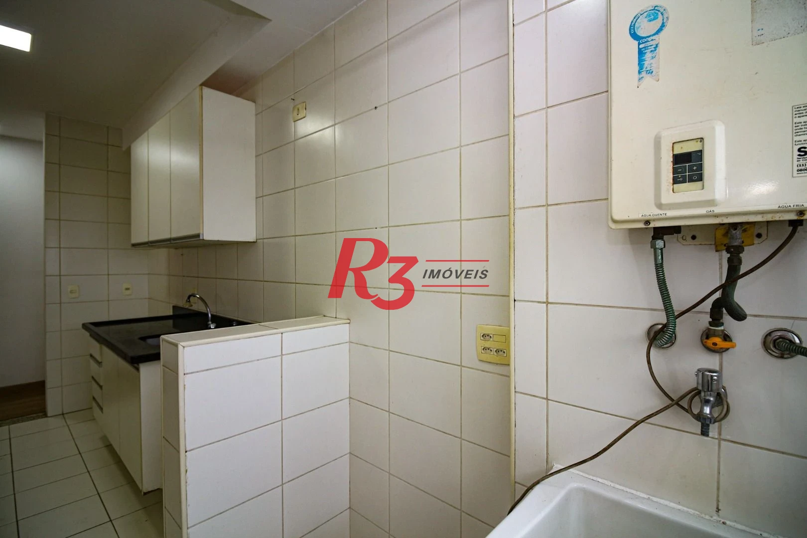 Apartamento com 3 dormitórios à venda, 77 m² por R$ 650.000,00 - Ponta da Praia - Santos/SP