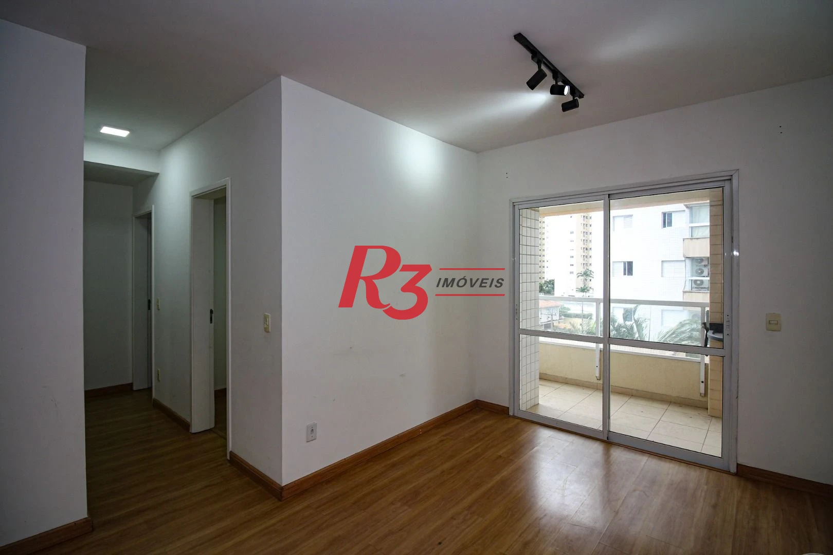 Apartamento com 3 dormitórios à venda, 77 m² por R$ 650.000,00 - Ponta da Praia - Santos/SP