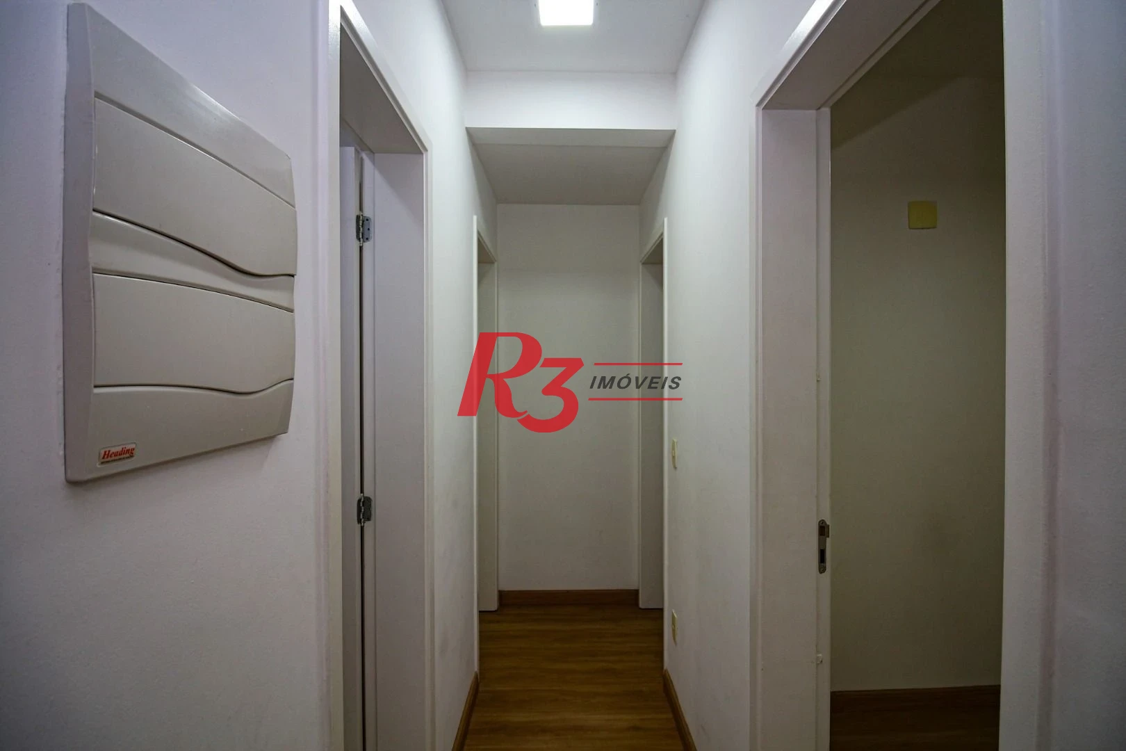 Apartamento com 3 dormitórios à venda, 77 m² por R$ 650.000,00 - Ponta da Praia - Santos/SP