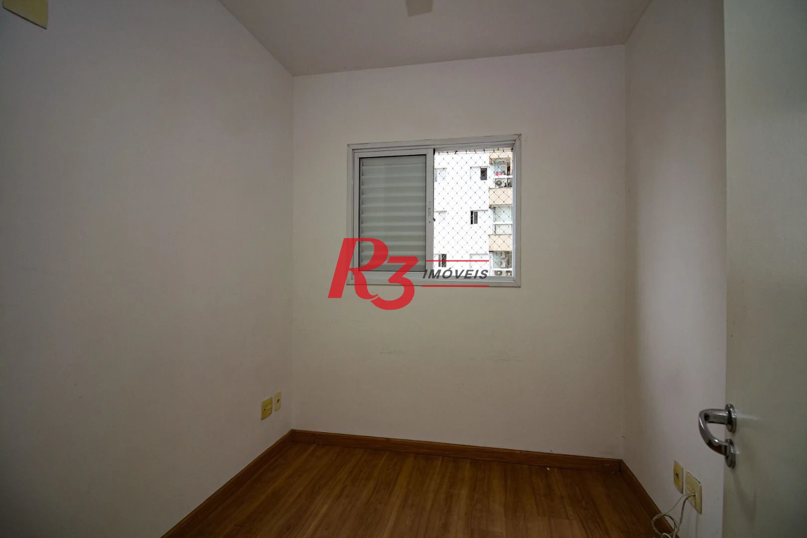 Apartamento com 3 dormitórios à venda, 77 m² por R$ 650.000,00 - Ponta da Praia - Santos/SP