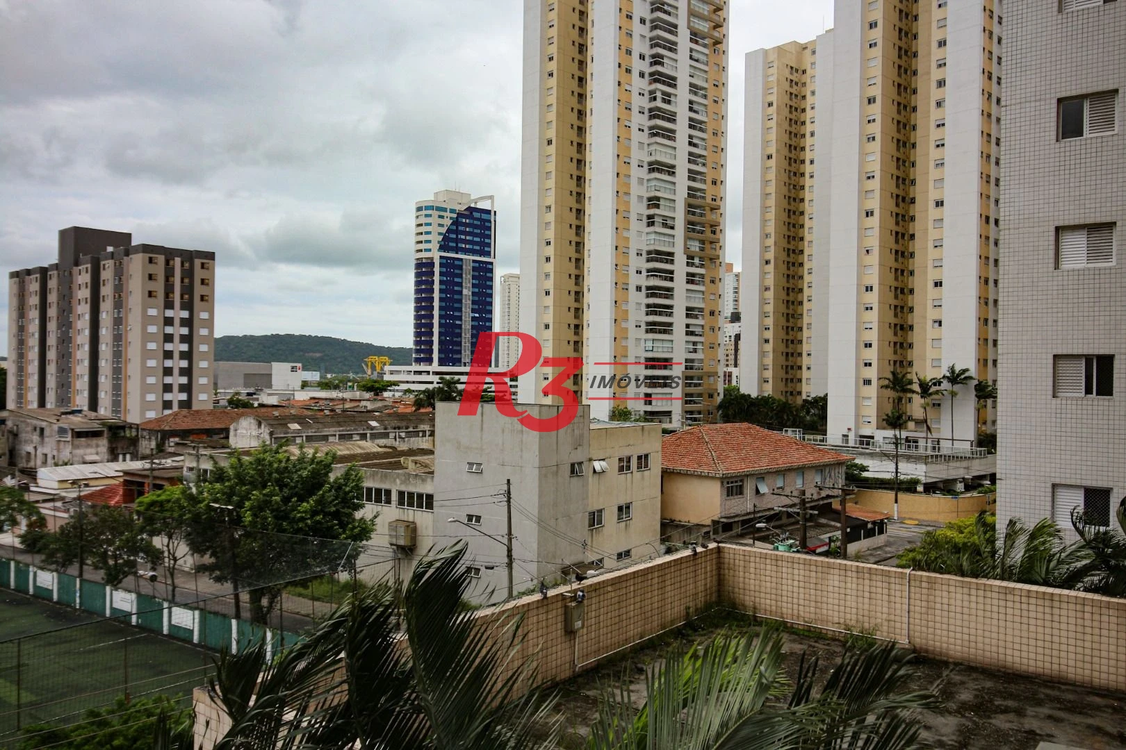 Apartamento com 3 dormitórios à venda, 77 m² por R$ 650.000,00 - Ponta da Praia - Santos/SP