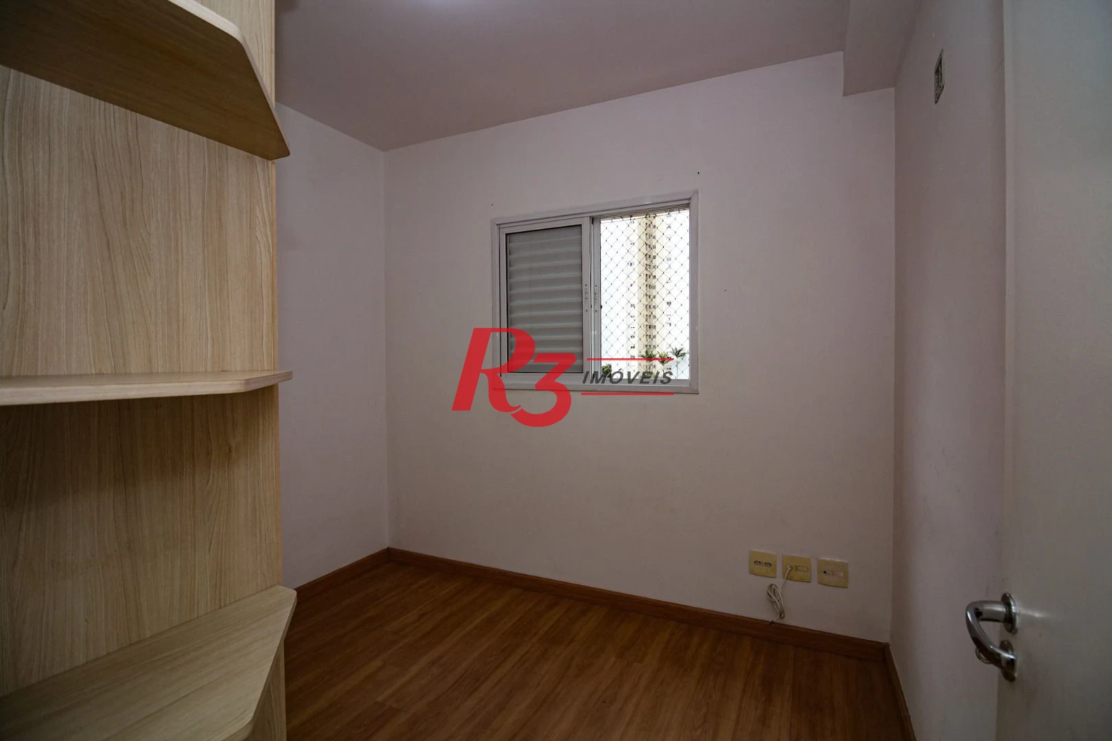 Apartamento com 3 dormitórios à venda, 77 m² por R$ 650.000,00 - Ponta da Praia - Santos/SP