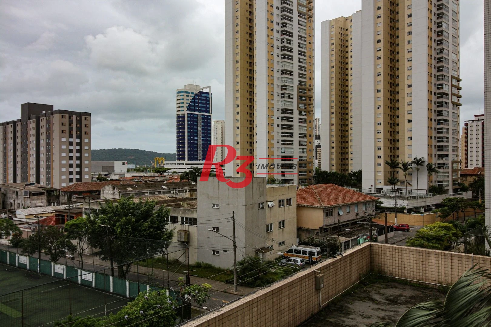 Apartamento com 3 dormitórios à venda, 77 m² por R$ 650.000,00 - Ponta da Praia - Santos/SP