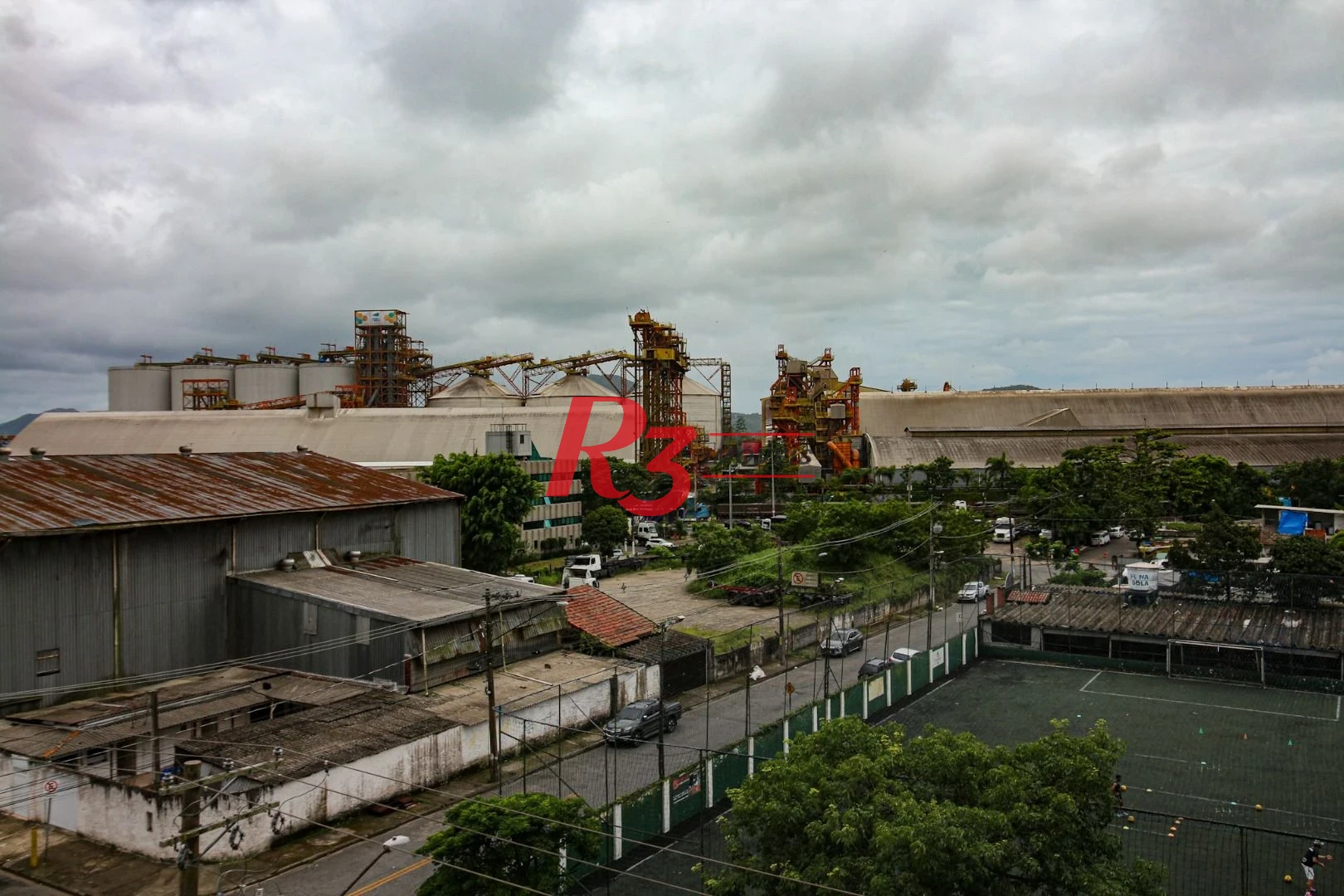 Apartamento com 3 dormitórios à venda, 77 m² por R$ 650.000,00 - Ponta da Praia - Santos/SP