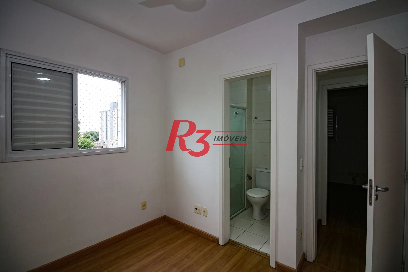 Apartamento com 3 dormitórios à venda, 77 m² por R$ 650.000,00 - Ponta da Praia - Santos/SP