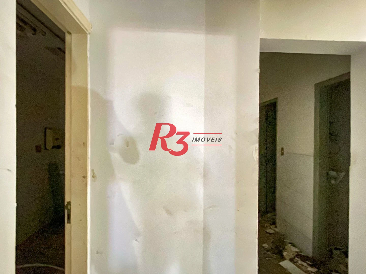 Alugar loja 250m² com Mezanino 3 Vagas  Bairro Aparecida.