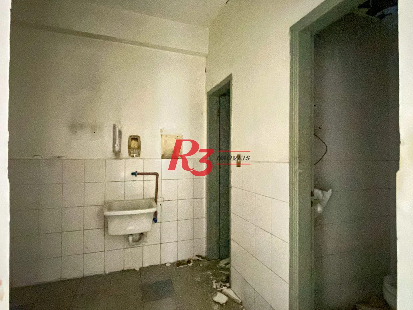Alugar loja 250m² com Mezanino 3 Vagas  Bairro Aparecida.
