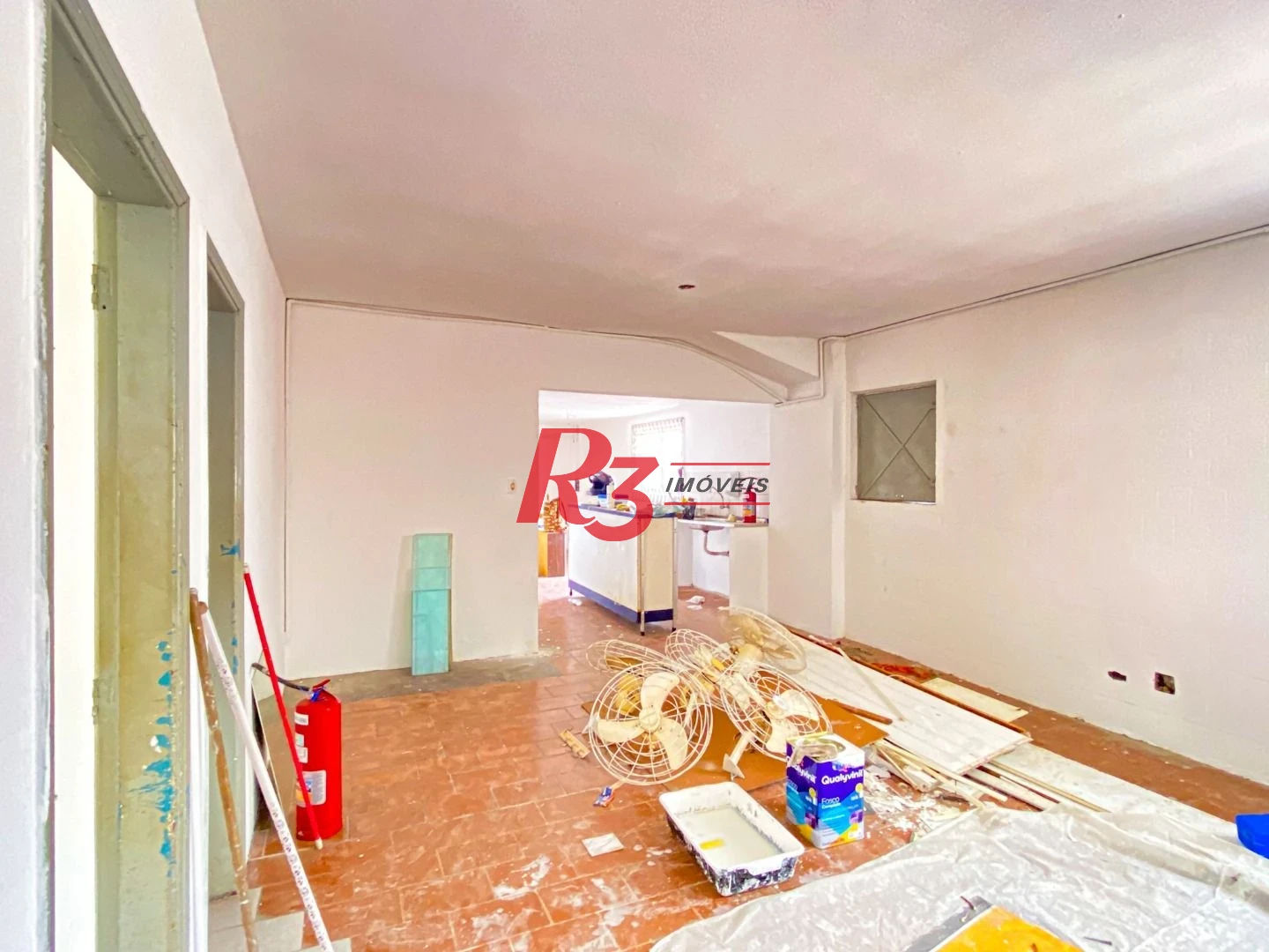 Alugar loja 250m² com Mezanino 3 Vagas  Bairro Aparecida.