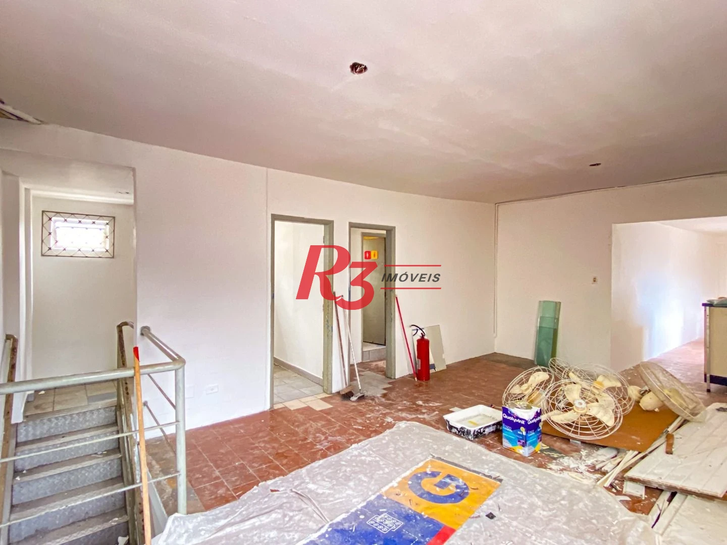 Alugar loja 250m² com Mezanino 3 Vagas  Bairro Aparecida.
