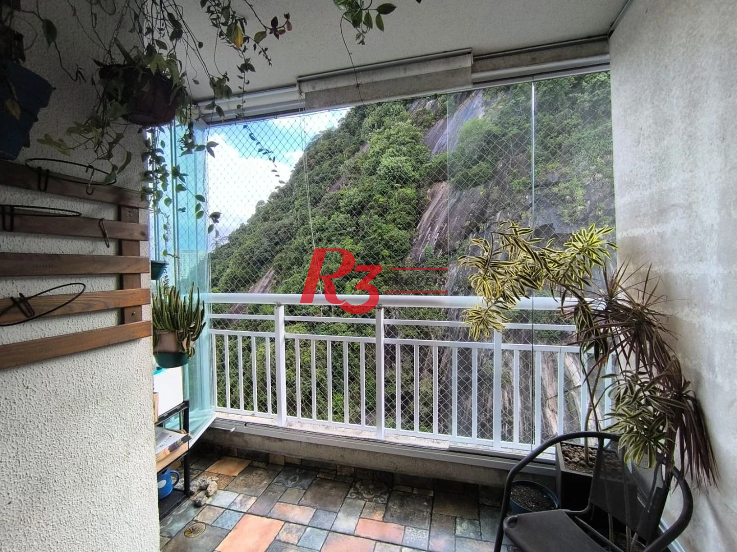 Apartamento com 2 dormitórios à venda, 84 m² por R$ 650.000,00 - Marapé - Santos/SP
