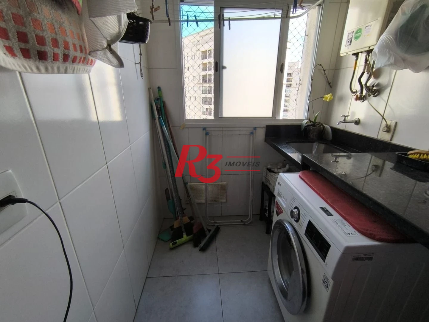 Apartamento com 2 dormitórios à venda, 84 m² por R$ 650.000,00 - Marapé - Santos/SP