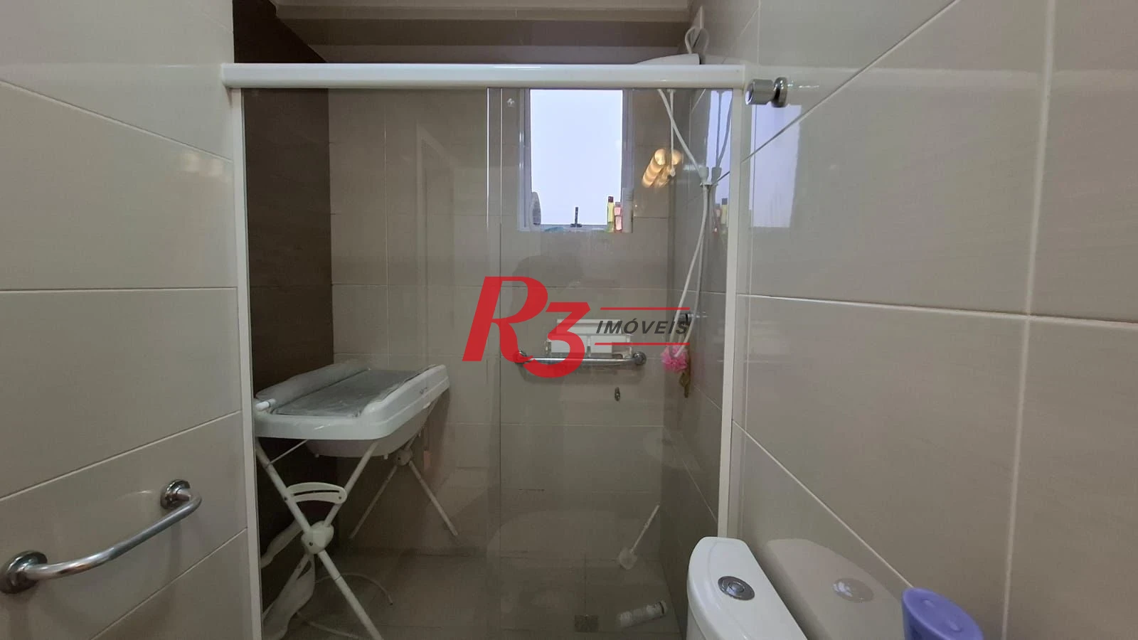 Apartamento Garden à venda, com 2 suítes e 3 vagas, Gonzaga, Santos SP