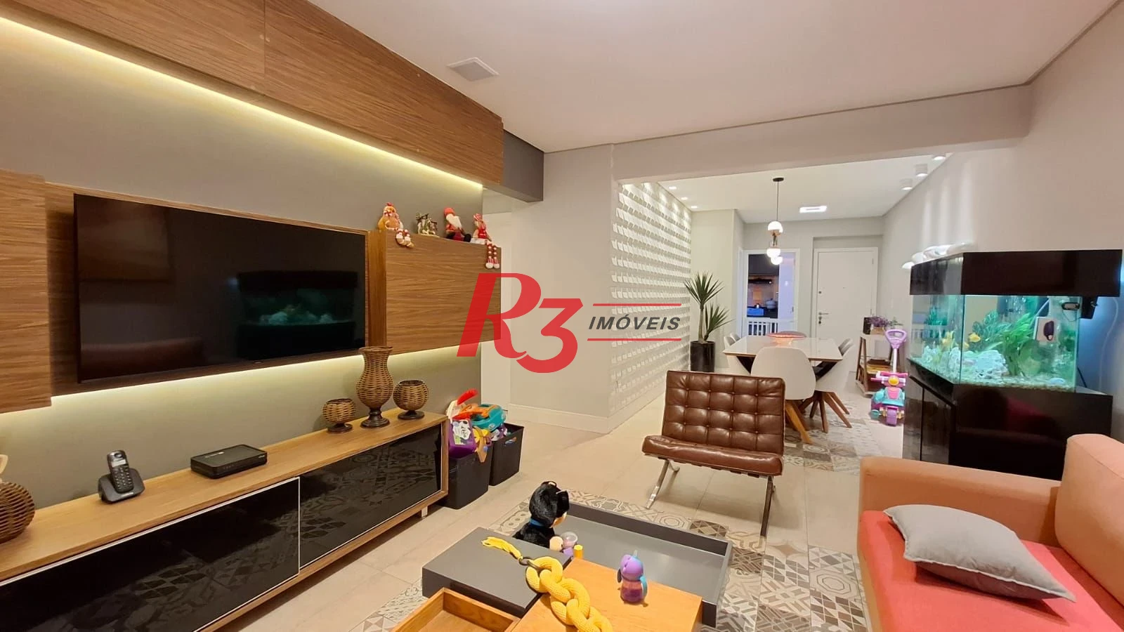 Apartamento Garden à venda, com 2 suítes e 3 vagas, Gonzaga, Santos SP