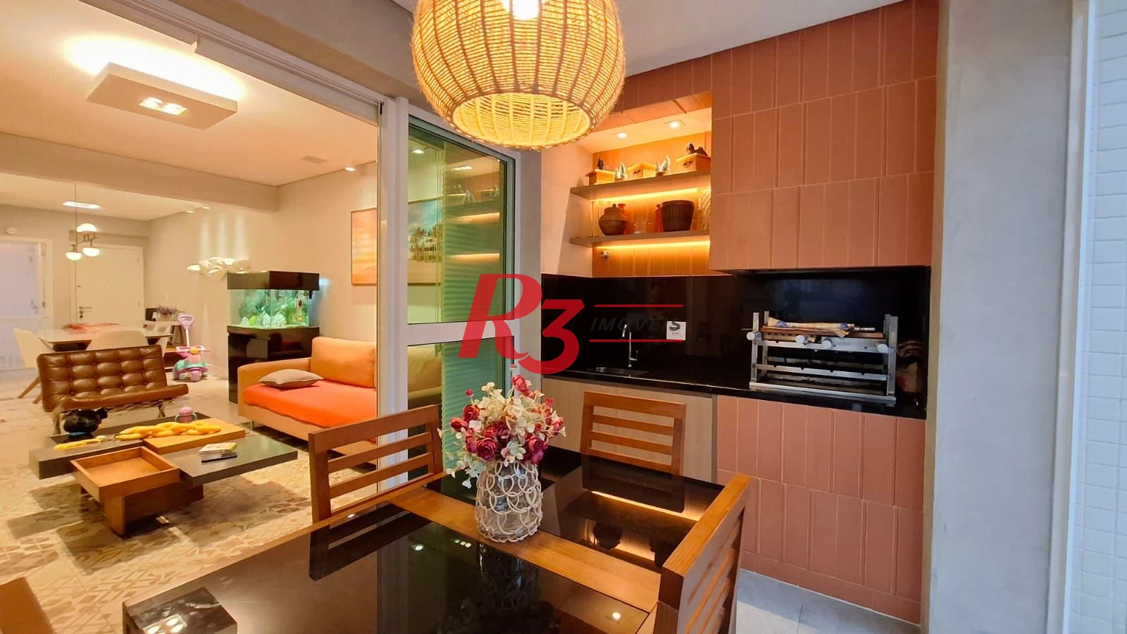 Apartamento Garden à venda, com 2 suítes e 3 vagas, Gonzaga, Santos SP