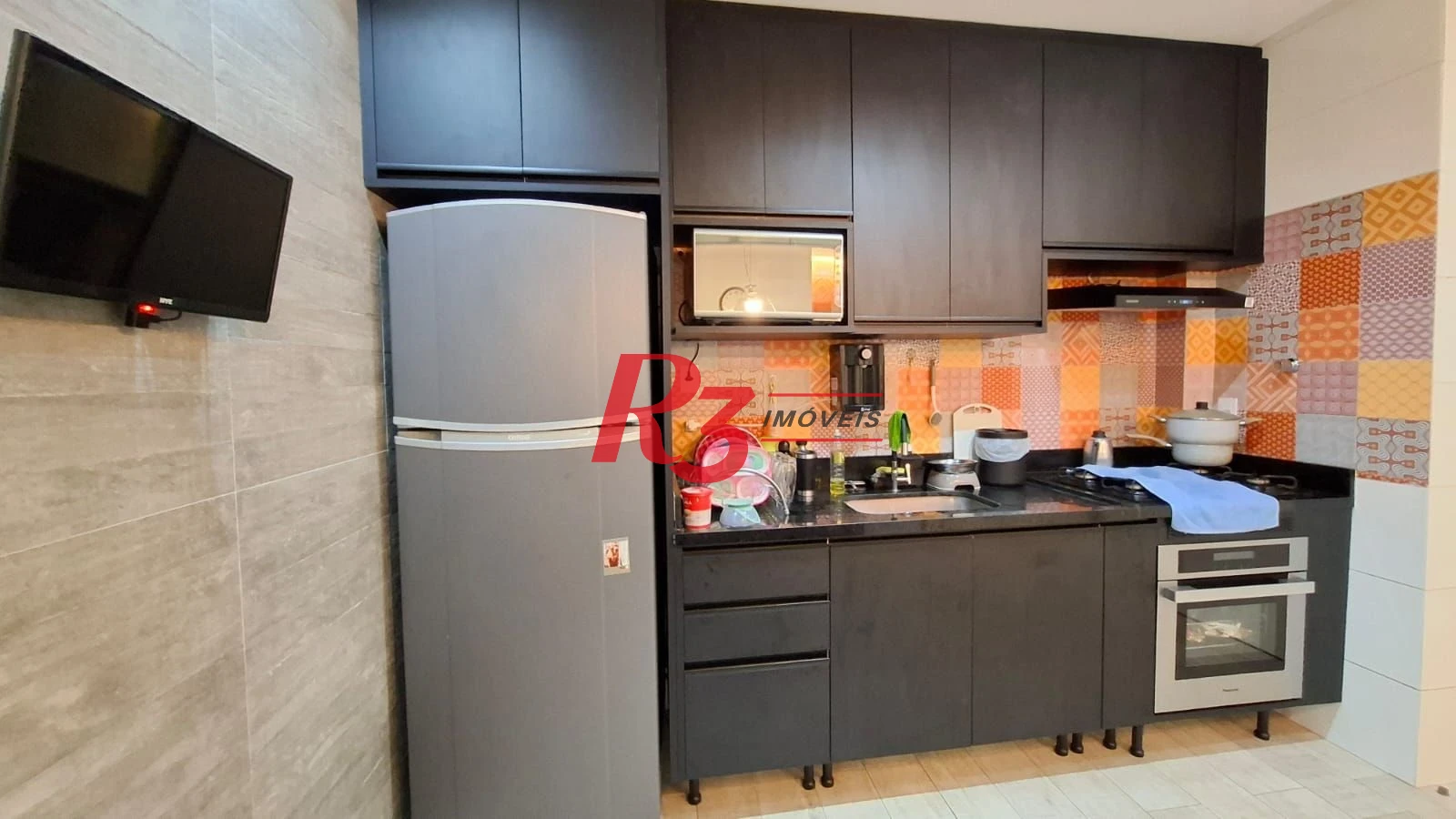 Apartamento Garden à venda, com 2 suítes e 3 vagas, Gonzaga, Santos SP