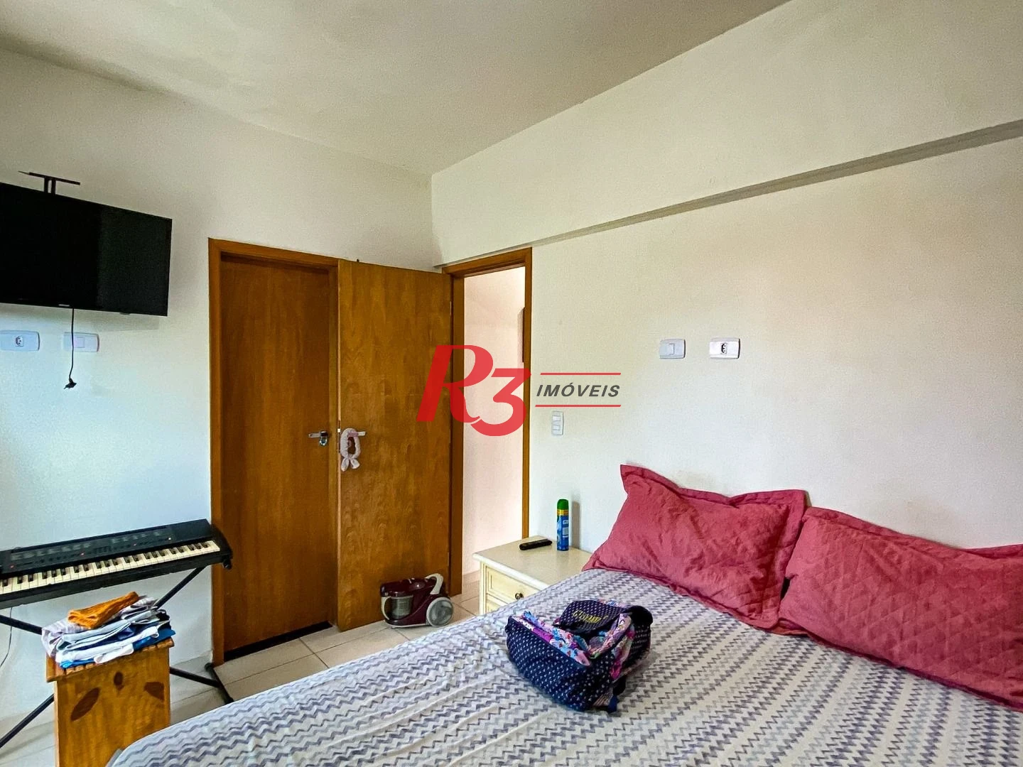 Apartamento com 2 dormitórios à venda, 72 m² por R$ 590.000,00 - Macuco - Santos/SP