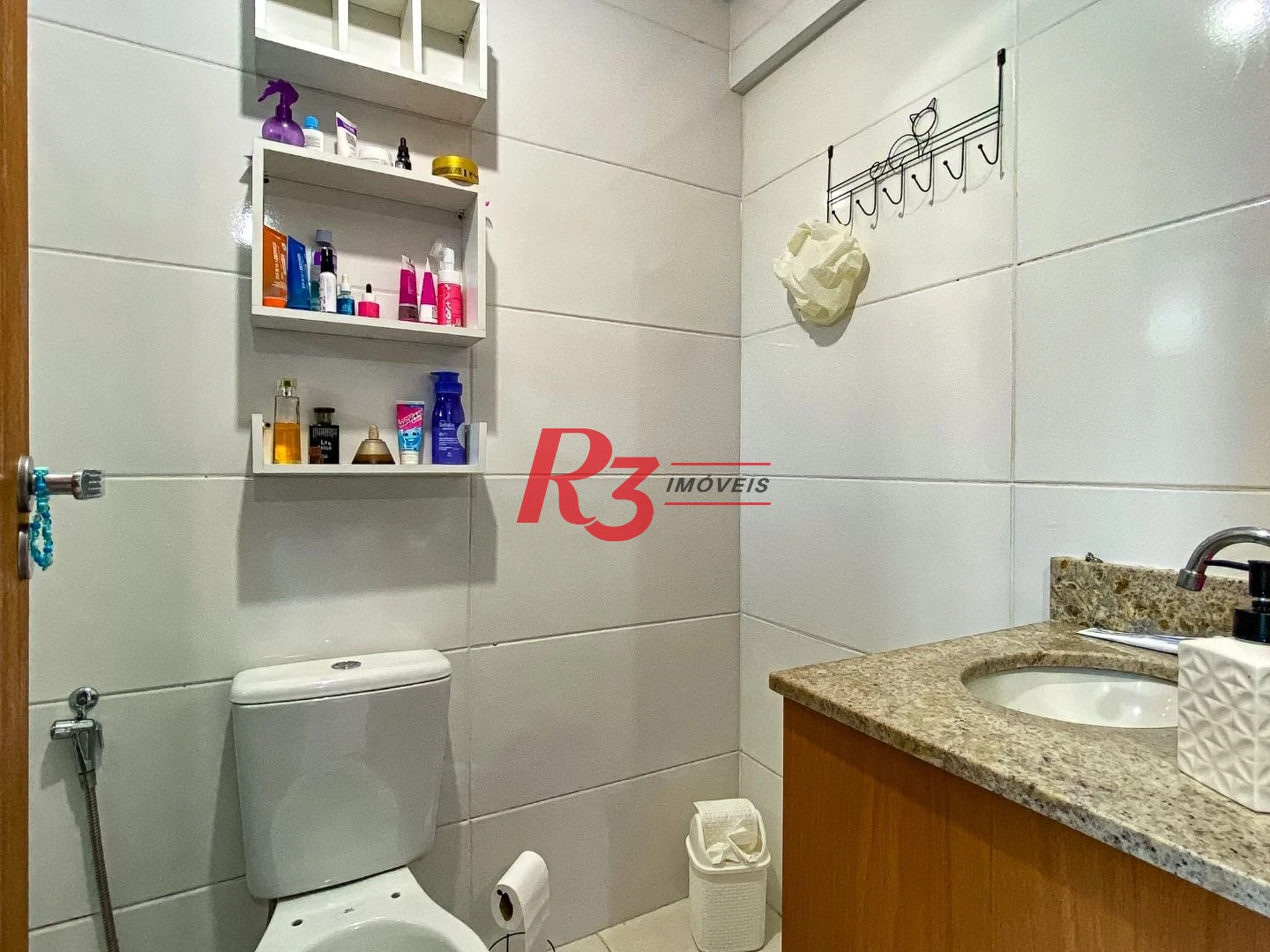 Apartamento com 2 dormitórios à venda, 72 m² por R$ 590.000,00 - Macuco - Santos/SP