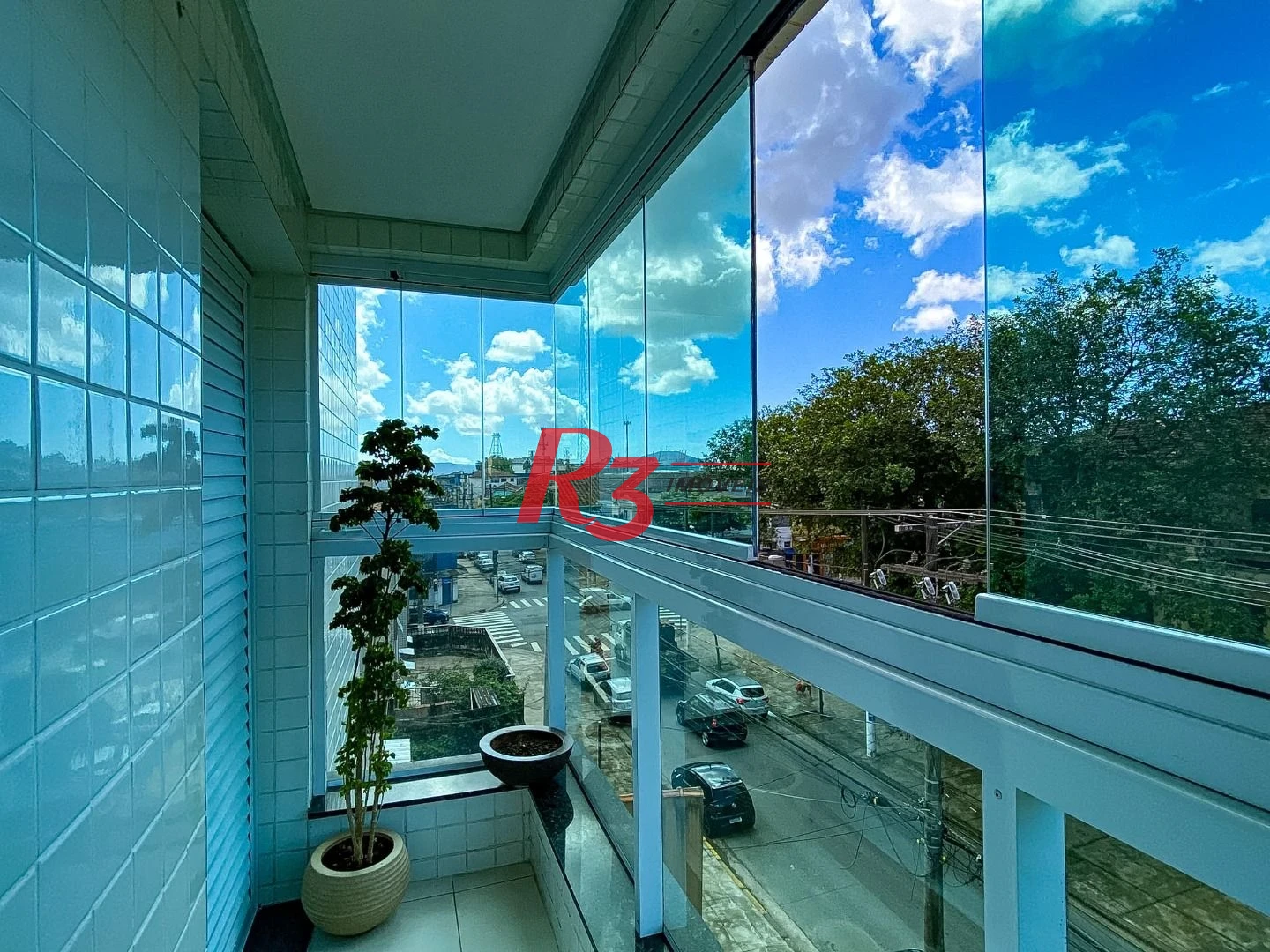 Apartamento com 2 dormitórios à venda, 72 m² por R$ 590.000,00 - Macuco - Santos/SP