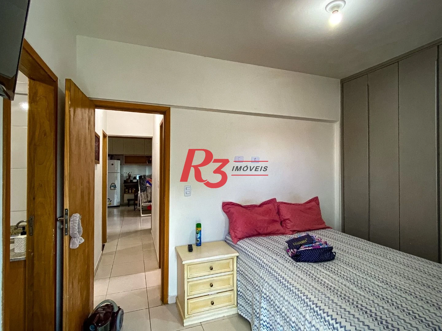 Apartamento com 2 dormitórios à venda, 72 m² por R$ 590.000,00 - Macuco - Santos/SP