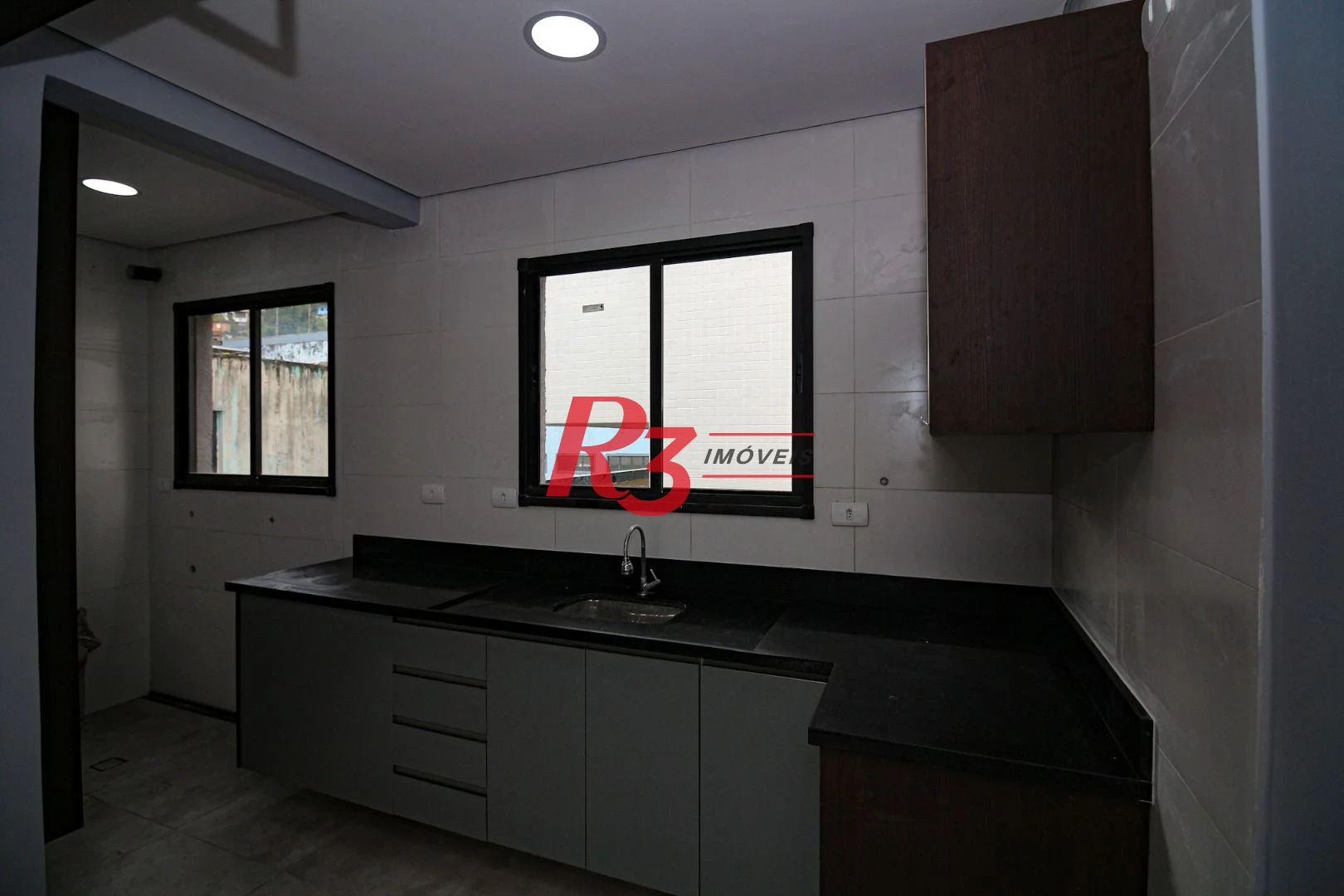 Sobrado à venda, 98 m² por R$ 730.000,00 - Marapé - Santos/SP