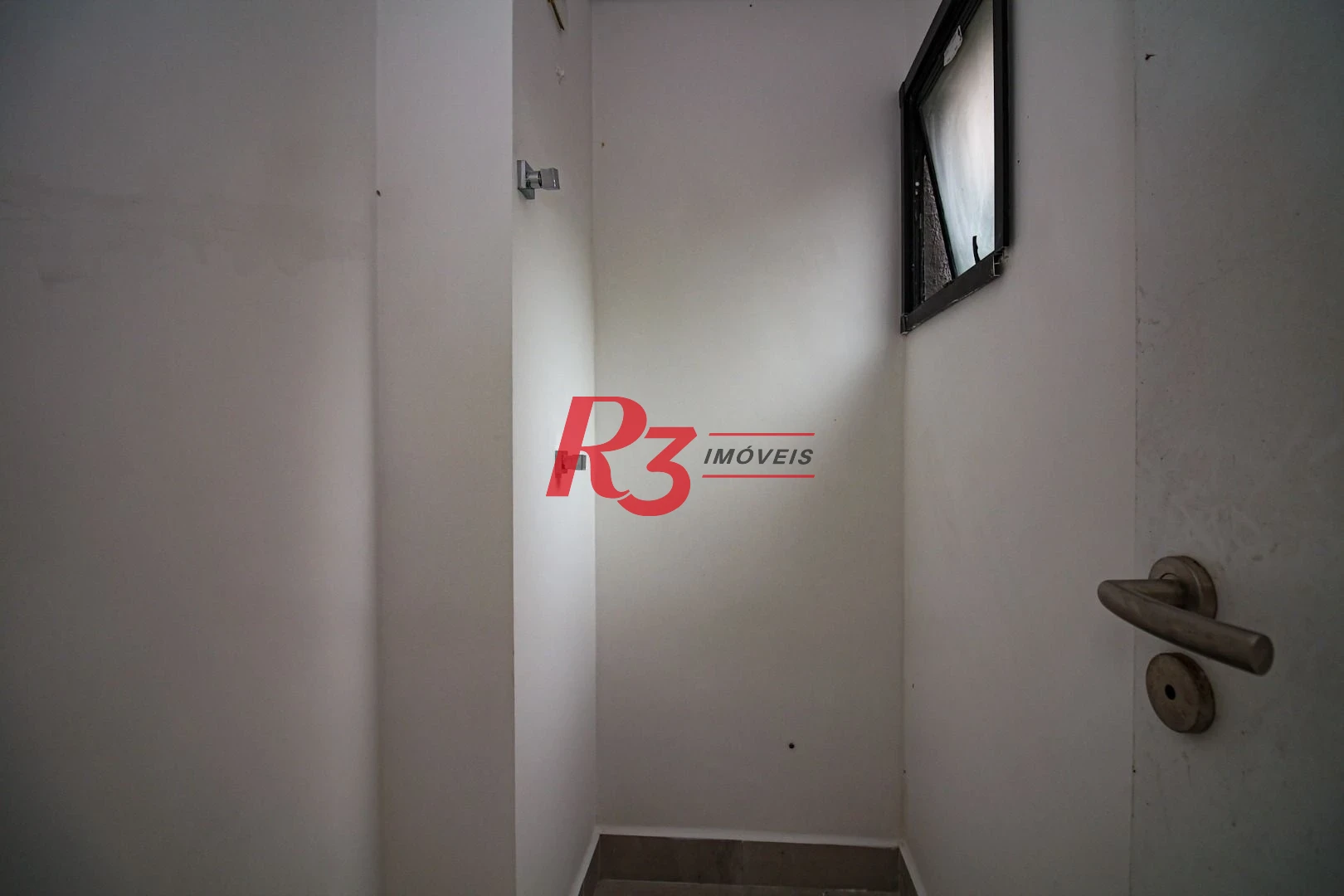 Sobrado com 2 dormitórios, 98 m² - venda por R$ 650.000,00 ou aluguel por R$ 5.000,00/mês - Marapé - Santos/SP
