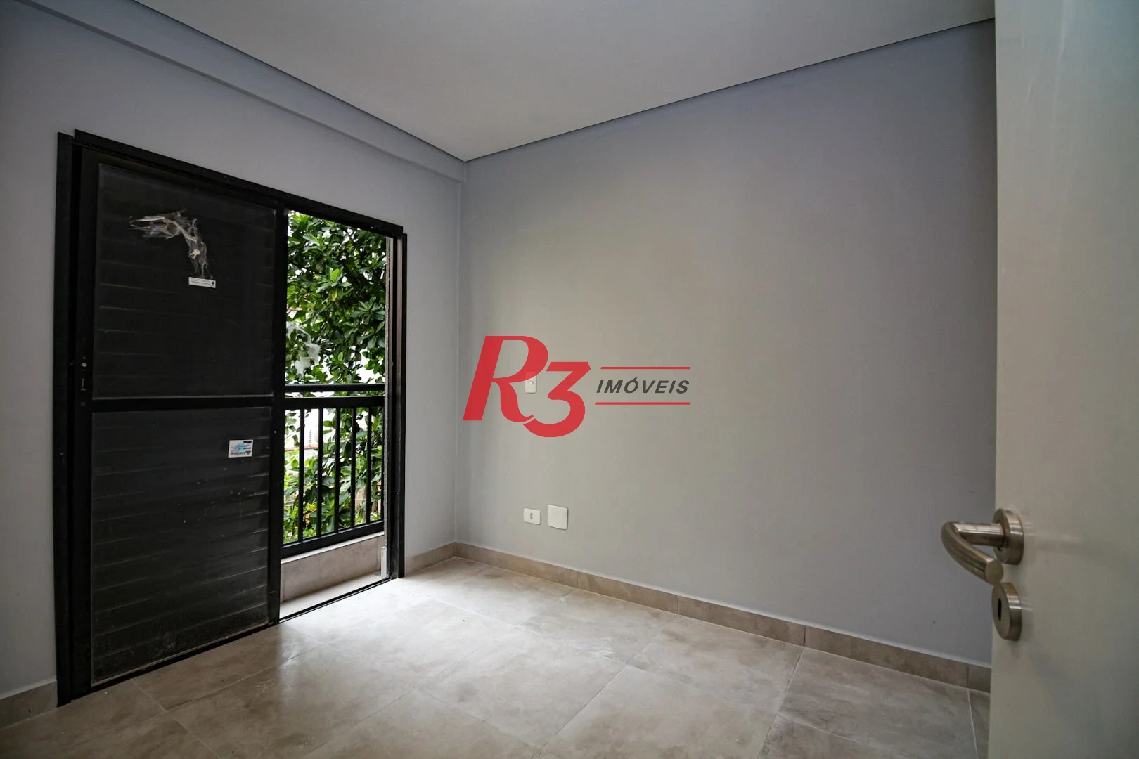 Sobrado com 2 dormitórios, 98 m² - venda por R$ 650.000,00 ou aluguel por R$ 5.000,00/mês - Marapé - Santos/SP